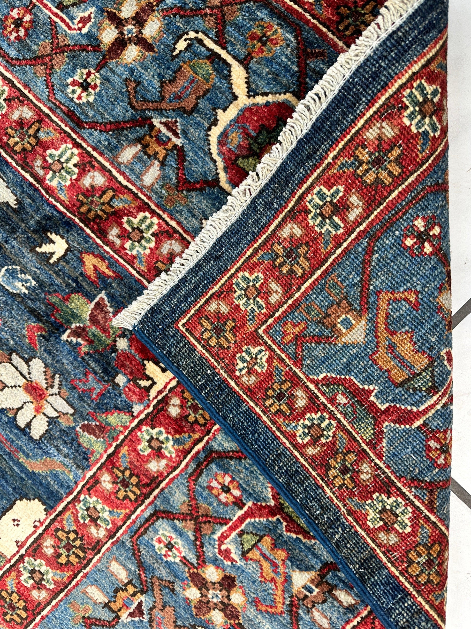 Trasitional Serapi Ghazni Wool Rug – 8' x 10’ – Intricate Floral Design - Nuvé