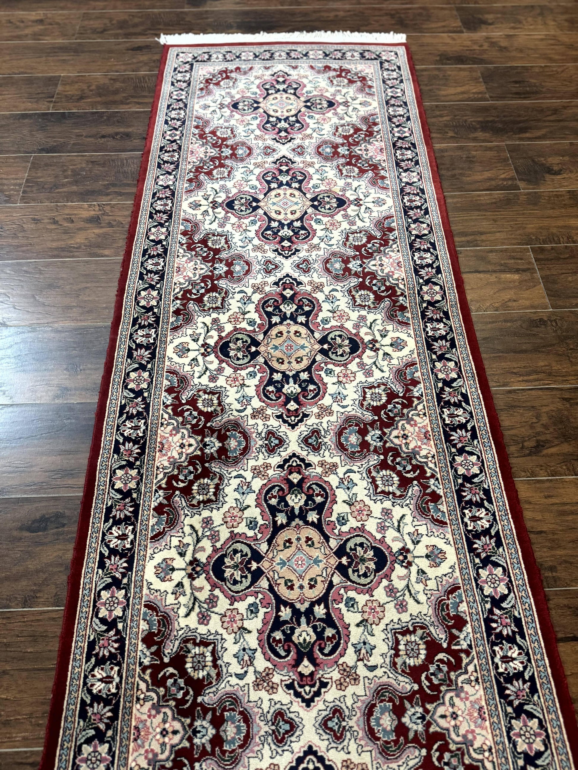 Sino Persian Runner Rug 2.7 x 8, Floral, Handmade, 250 KPSI - Nuvé