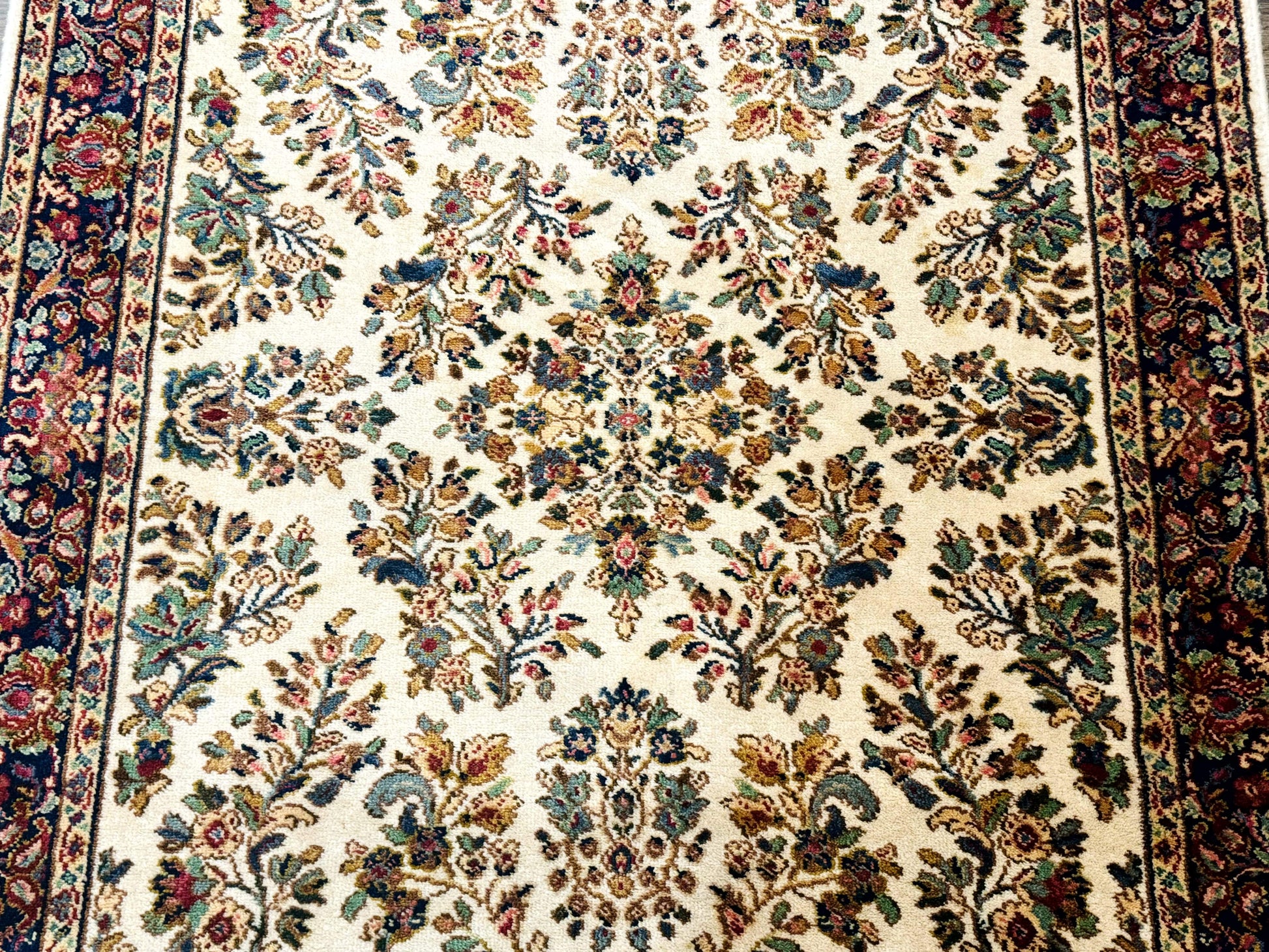 4x6 Karastan Rug Ivory Sarouk #760, Wool Vintage Original 700 Series - Nuvé