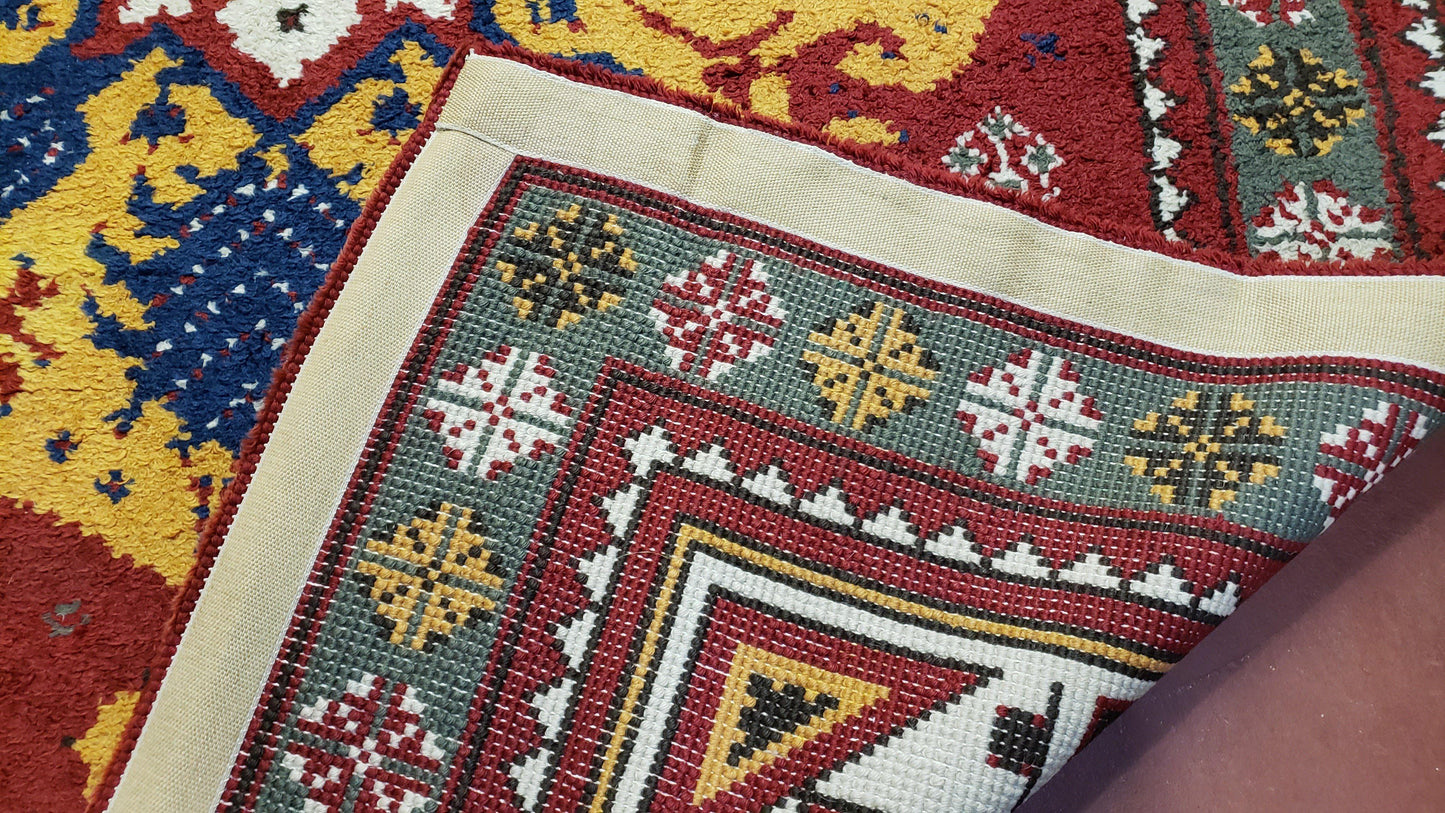 Colorful Moroccan Heriz Rug 6x9, Large Central Medallion, Red Yellow Blue - Nuvé