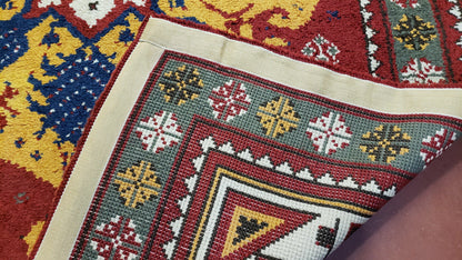 Colorful Moroccan Heriz Rug 6x9, Large Central Medallion, Red Yellow Blue - Nuvé