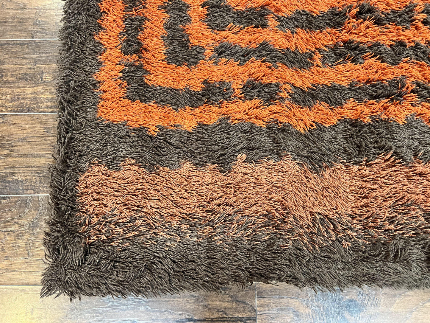 Vintage Rya Shag Rug 4.6 x 6.6, Abstract Design, Brown and Orange, Mid Century Danish Rya Carpet - Nuvé