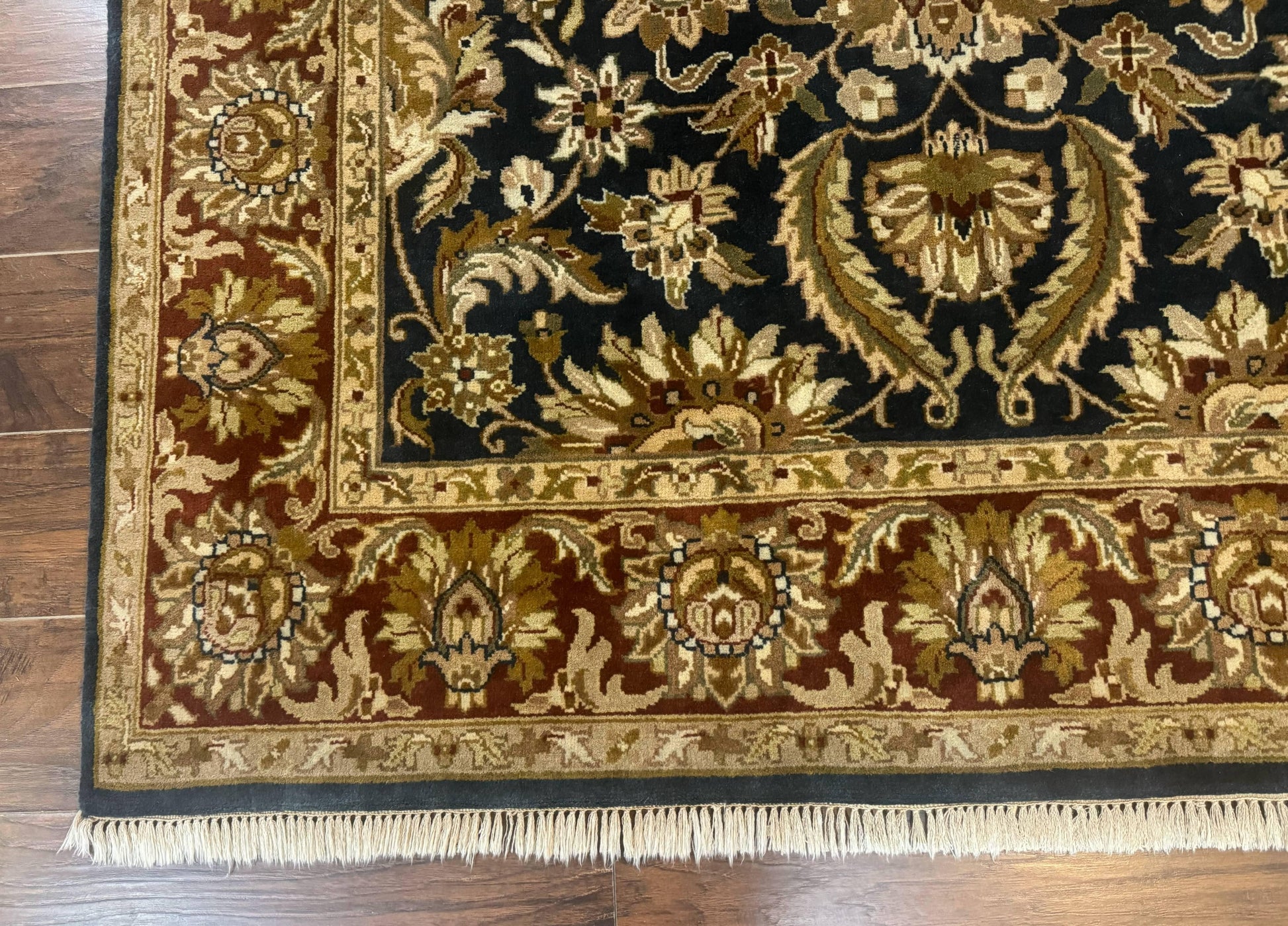 Indian Agra Rug 6x9, Floral, Traditional Rug, Dark Green Maroon Tan - Nuvé