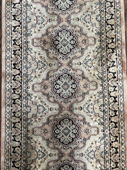 Silk Kashmiri Runner 2.7 x 10 ft Vintage Rug, Ivory Pastel Pink, Hand-Knotted Vintage Runner, Hallway Carpet, Indian Rug Medallion Runner - Nuvé
