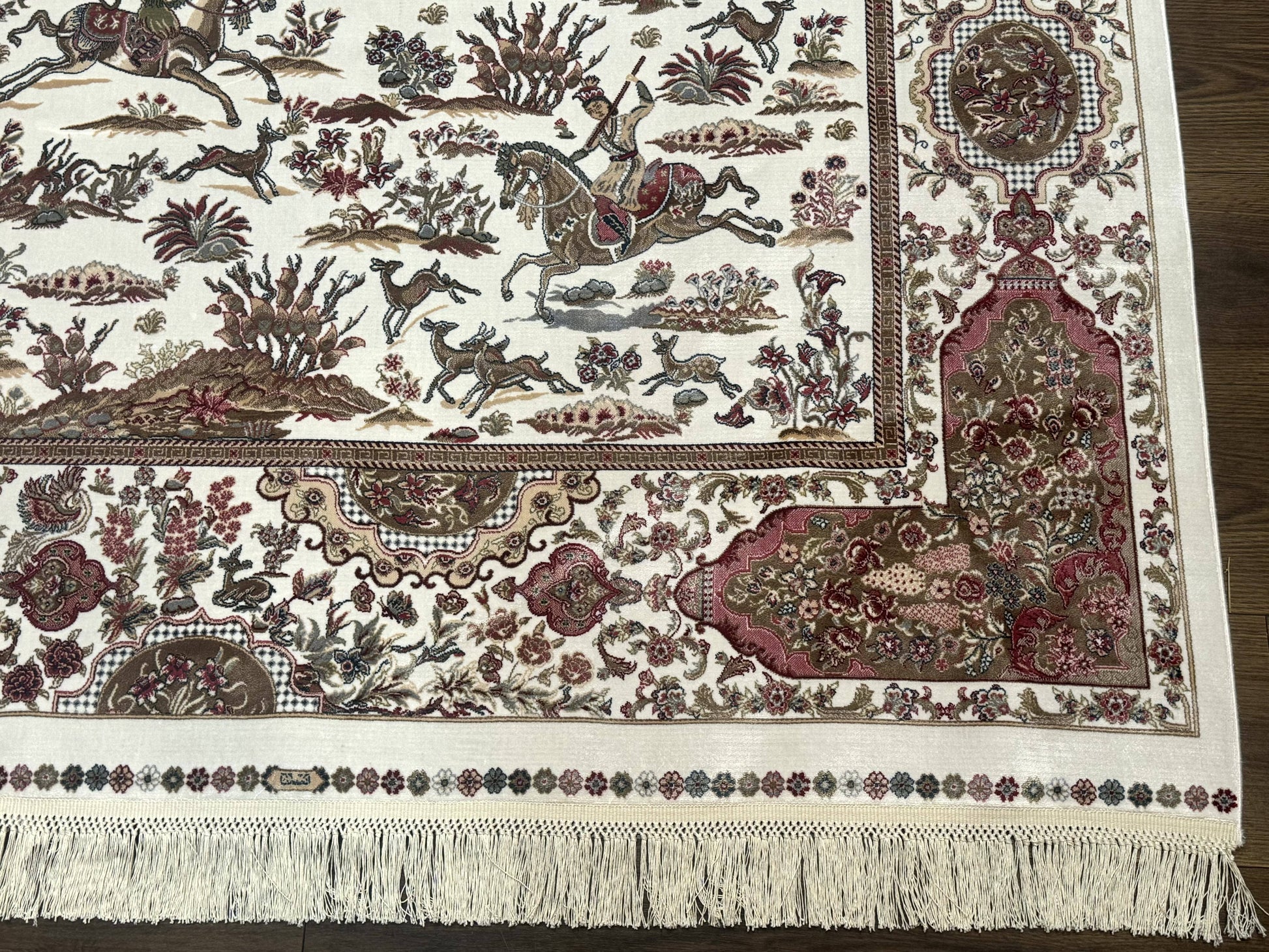 Turkish Silk Rug 5x8, Ivory, Hunting Design, Animal Pictorials, Bamboo Silk - Nuvé