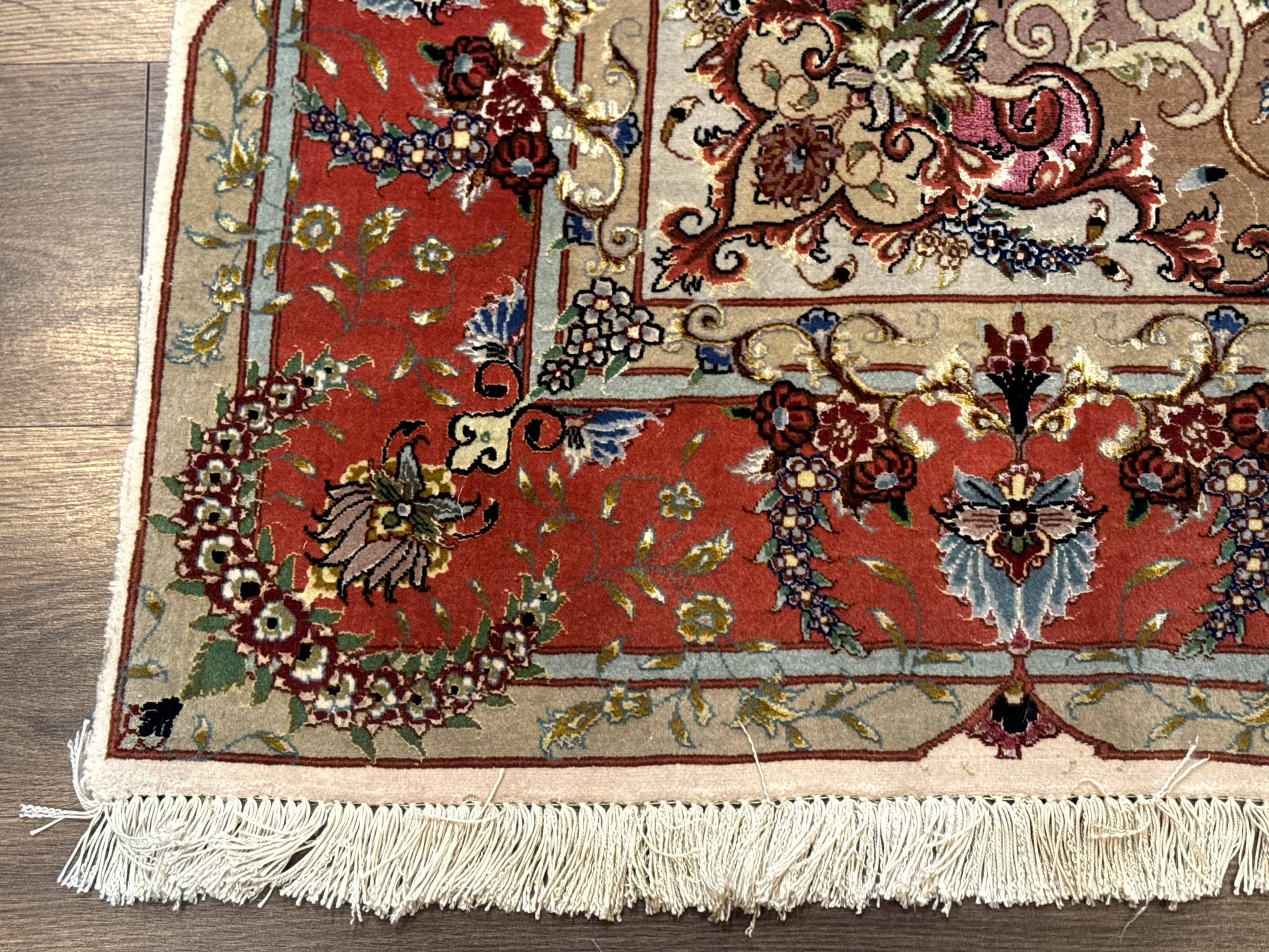 Wonderful Persian Tabriz Rug 5x7, Very Fine 440 KPSI, Ivory and Coral, Rare - Nuvé