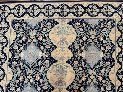 Needlepoint Rug 6x9, Ivory and Navy Blue - Nuvé