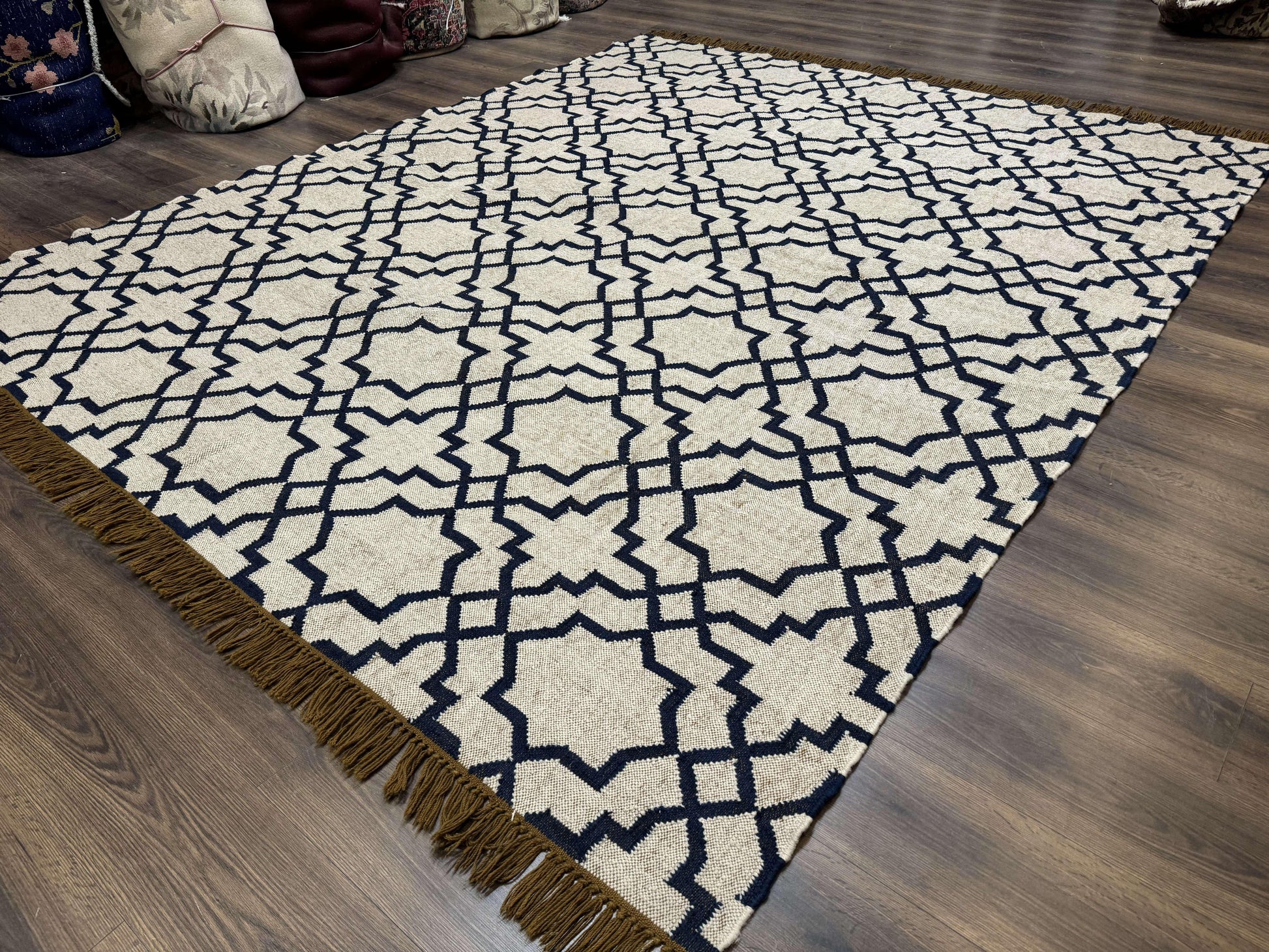 Indian Kilim Rug 8x10, Oat and Navy Blue, Dhurrie Carpet, Handmade, Wool - Nuvé