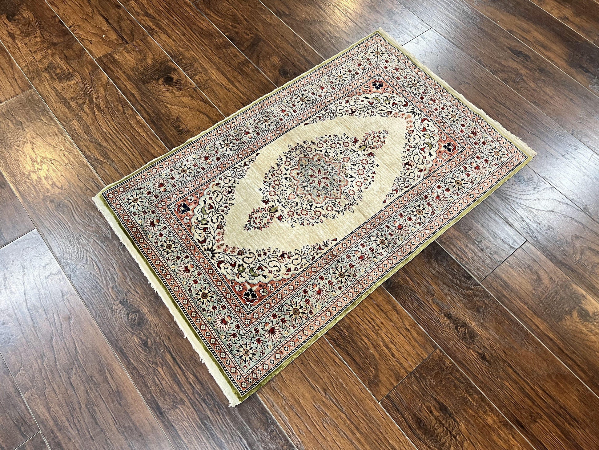 Silk Turkish Kayseri Rug 2x3, Very Finely Hand Knotted, Semi Open Field, Vintage, Silk Pile on Silk Foundation, 300 KPSI - Nuvé