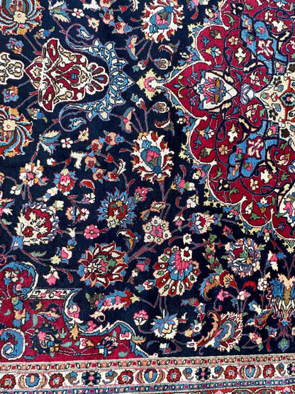 Persian Mashhad Hand Knotted Wool Area Rug 9’9” x 13’3” - Nuvé