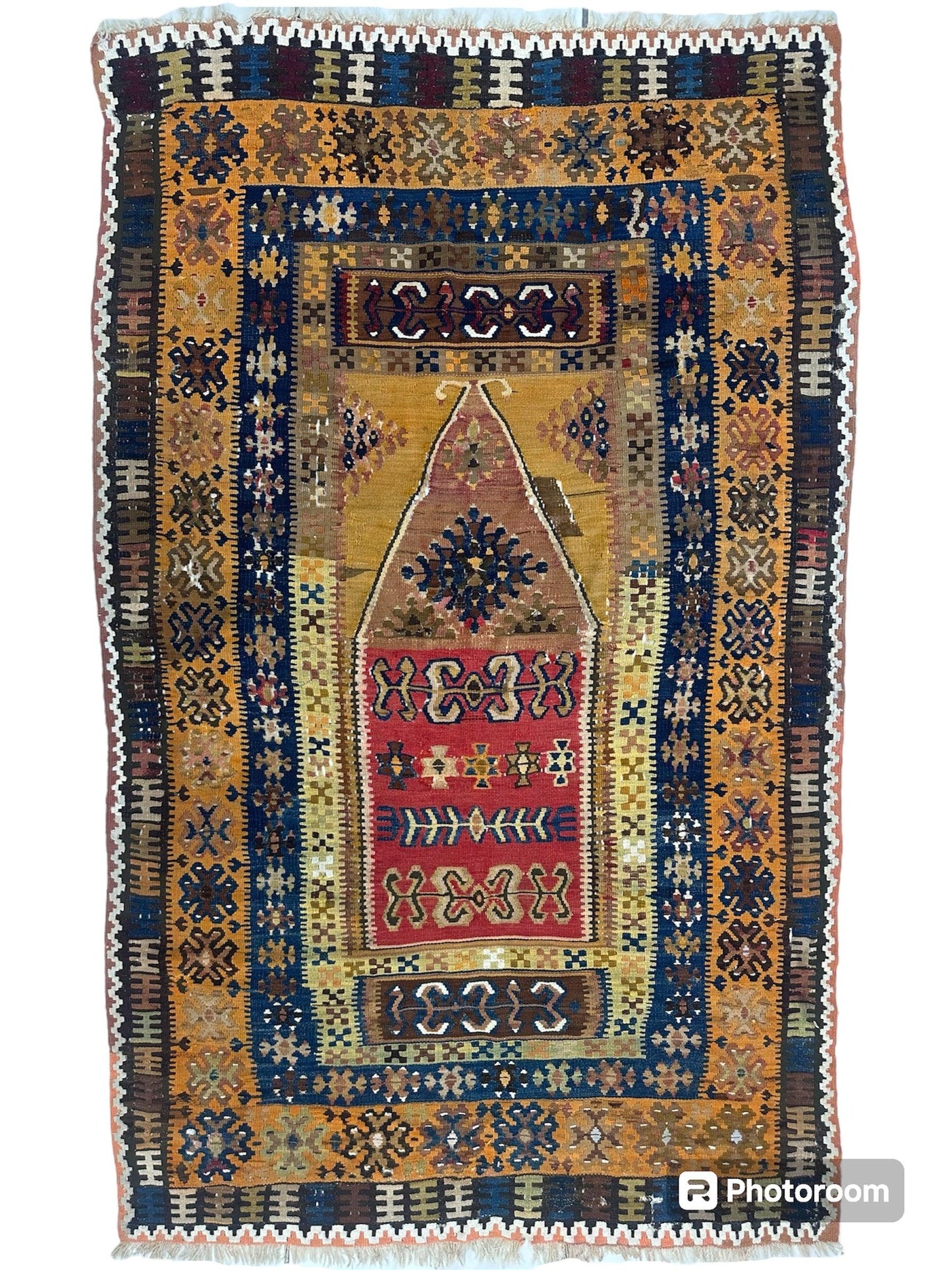 Antique Anatolian Wool Prayer Rug 4’ x 6’6” - Nuvé