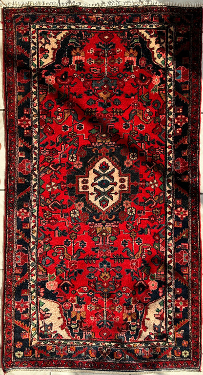 Hand-knotted Persian Hamadan wool Rug 3’8” x 6’4” - Nuvé
