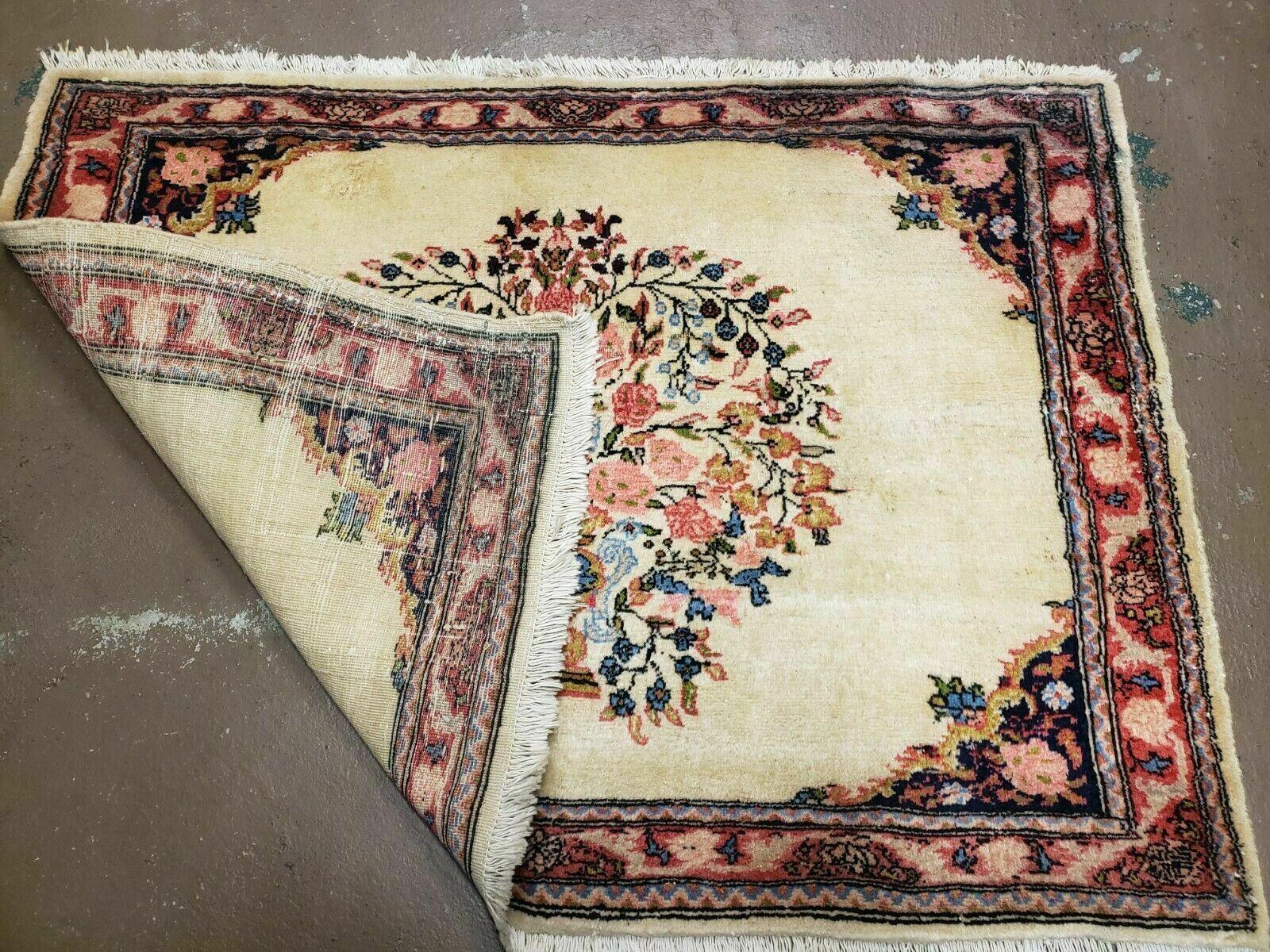 2' 7" X 3' 6" Antique Rug Hand Knotted Pictorial Wool Oriental Flowers - Nuvé