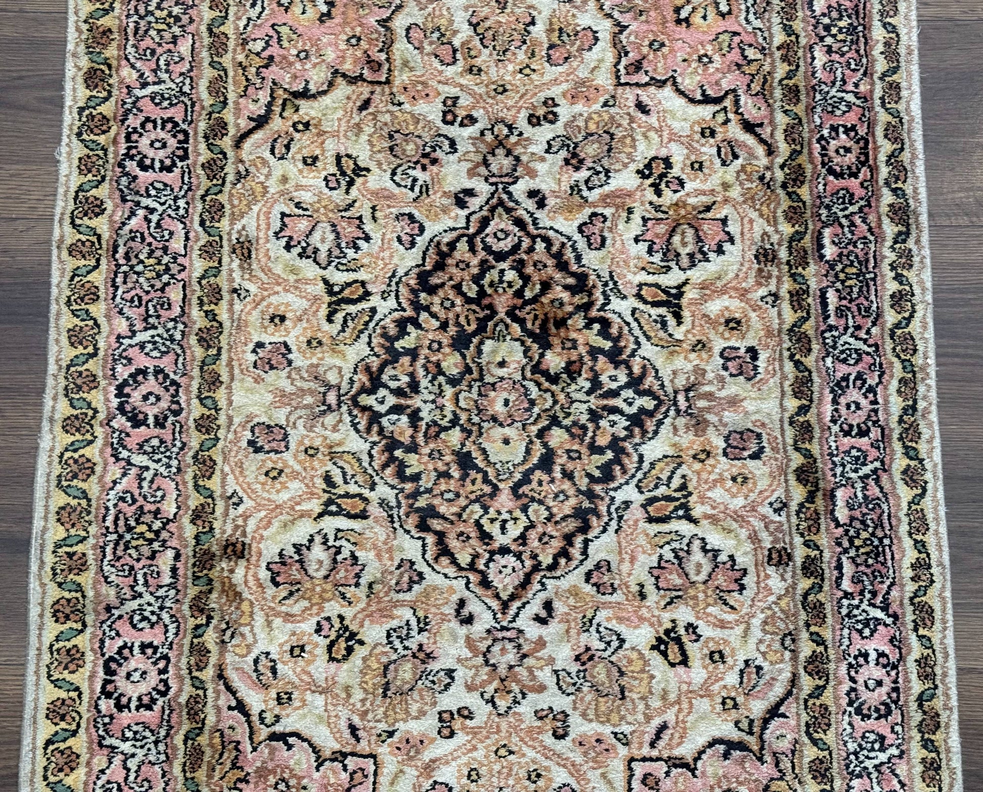 Silk Indian Kashmiri Runner Rug 2.7 x 9.8, Floral Medallions - Nuvé