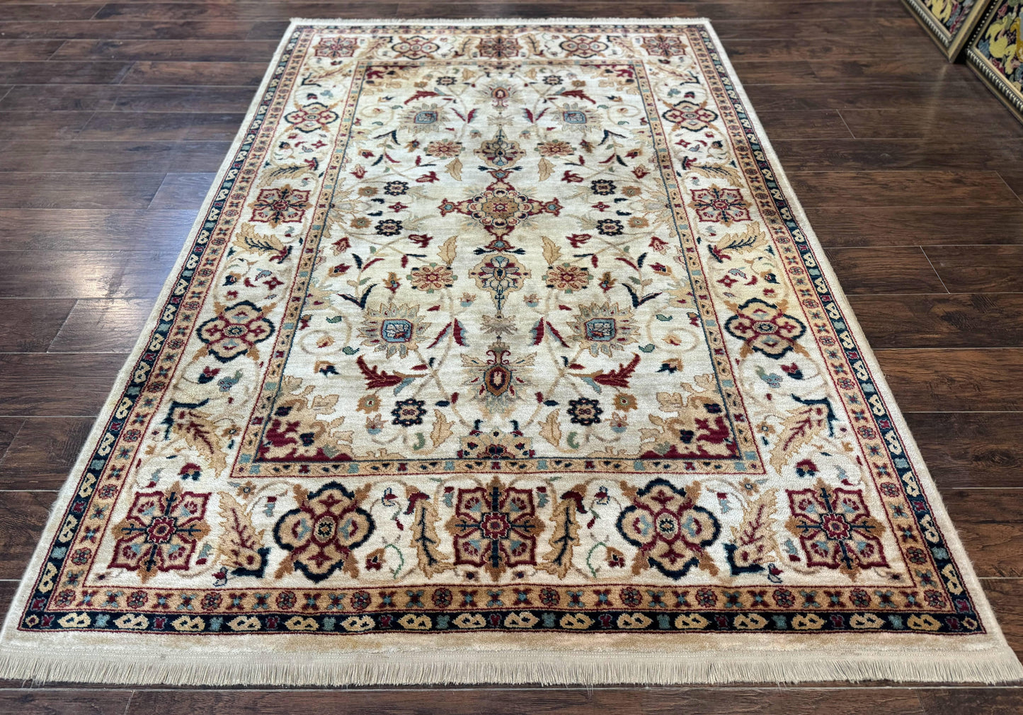 Karastan Rug 5.9 x 8.6, Karastan Traditions Amritsar Pattern Design 510, New Zealand Wool, Karastan Area Rug - Nuvé