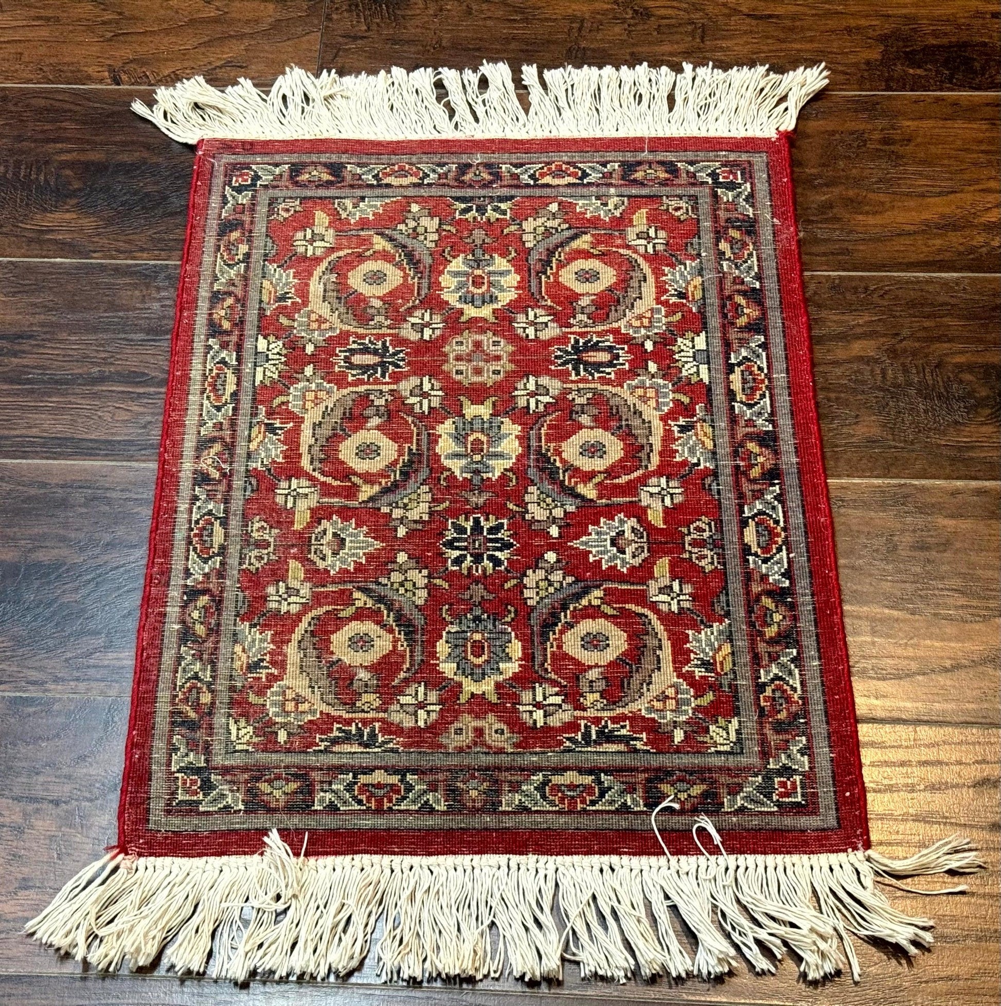 Small Pak Persian Handmade Wool Rug 1.7 x 2, Red - Nuvé