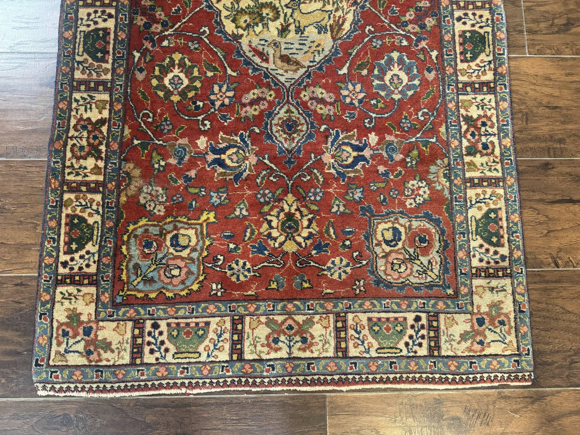 Small Persian Tabriz Rug 2.8 x 4.7, Red, Animal Pictorials, Semi Antique Vintage - Nuvé