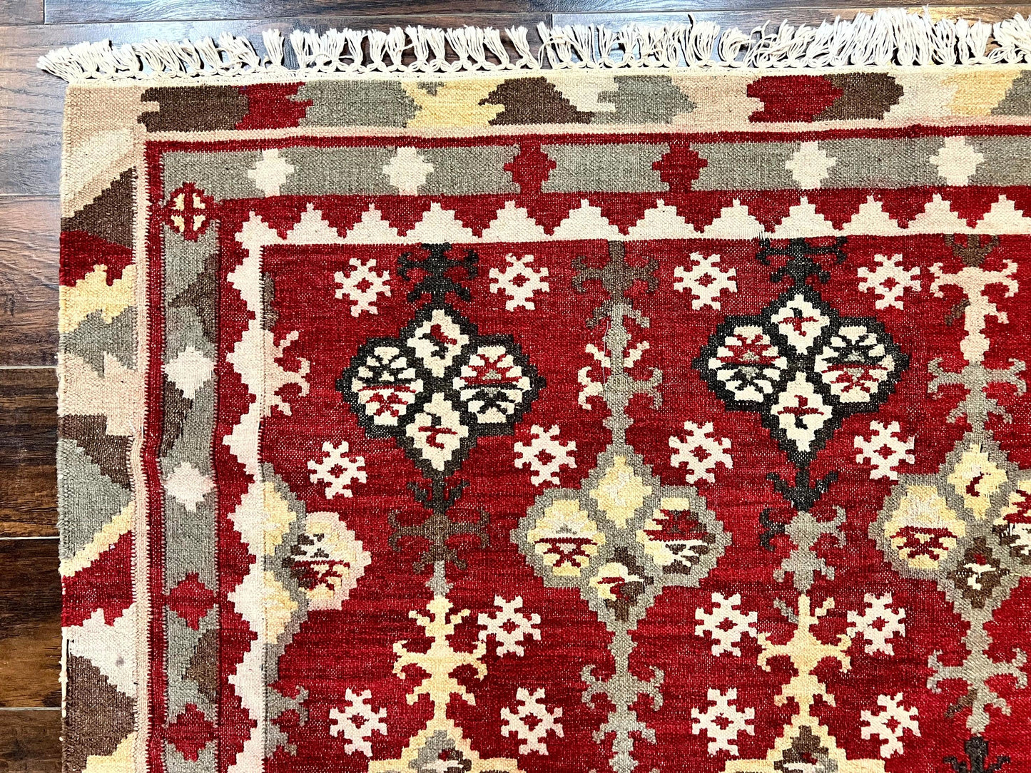 Indian Kilim Rug 6x6, Square Kilim Flatweave Carpet, Vintage Handmade Wool Rug, Red - Nuvé
