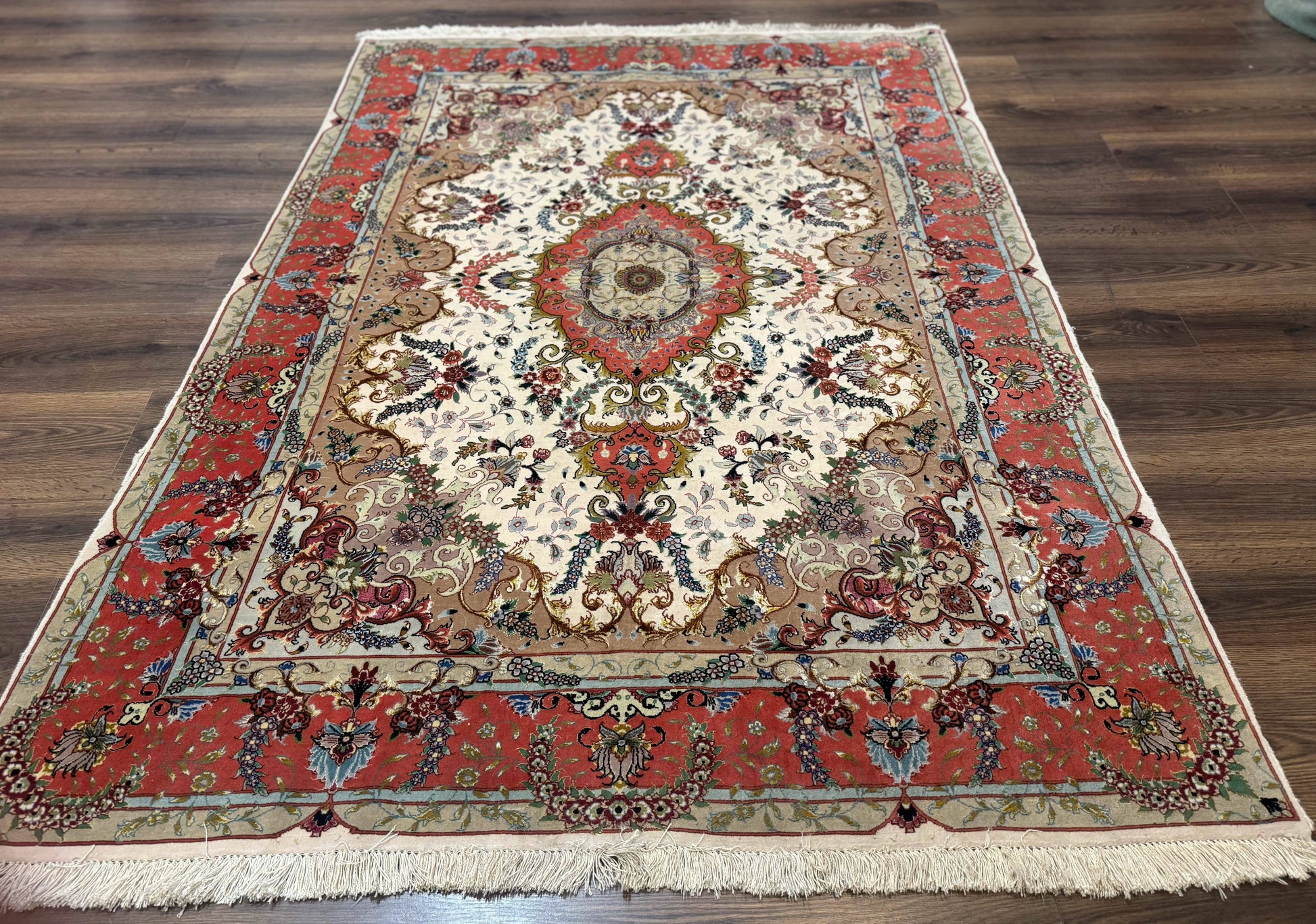 Wonderful Persian Tabriz Rug 5x7, Very Fine 440 KPSI, Ivory and Coral, Rare - Nuvé