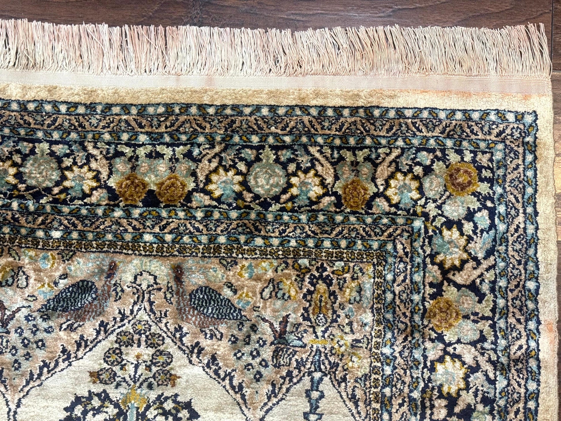 Silk Indian Kashmiri Rug 3x4, Very Fine 400 KPSI, Silk Prayer Rug, Handmade - Nuvé