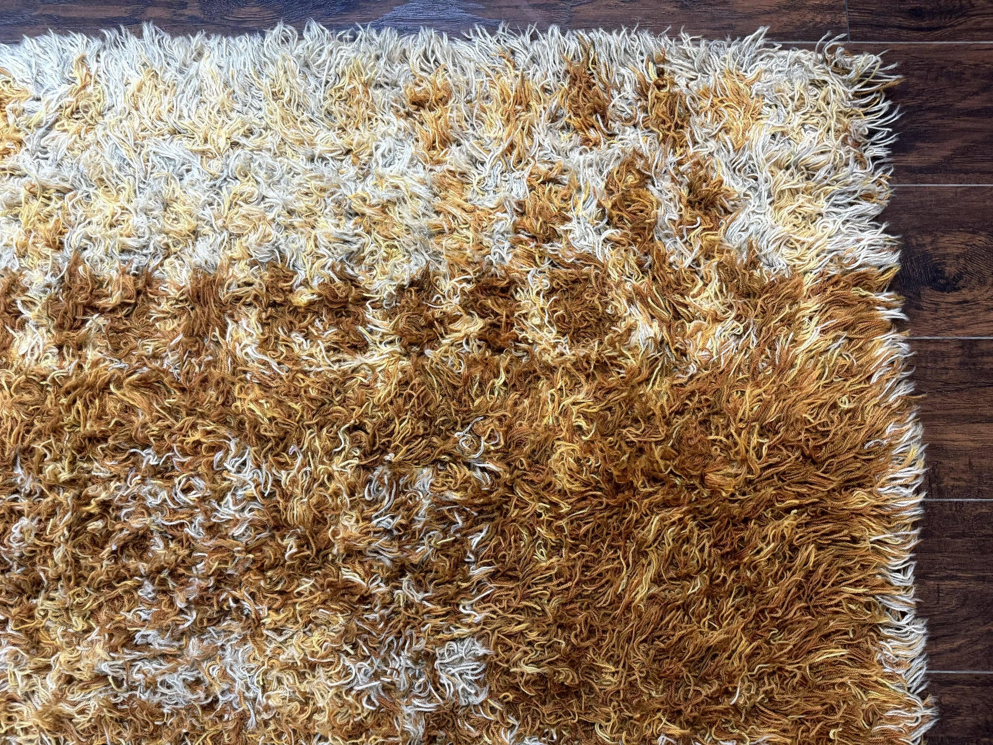 Vintage Rya Shag Rug 5.5 x 7.7 - Nuvé