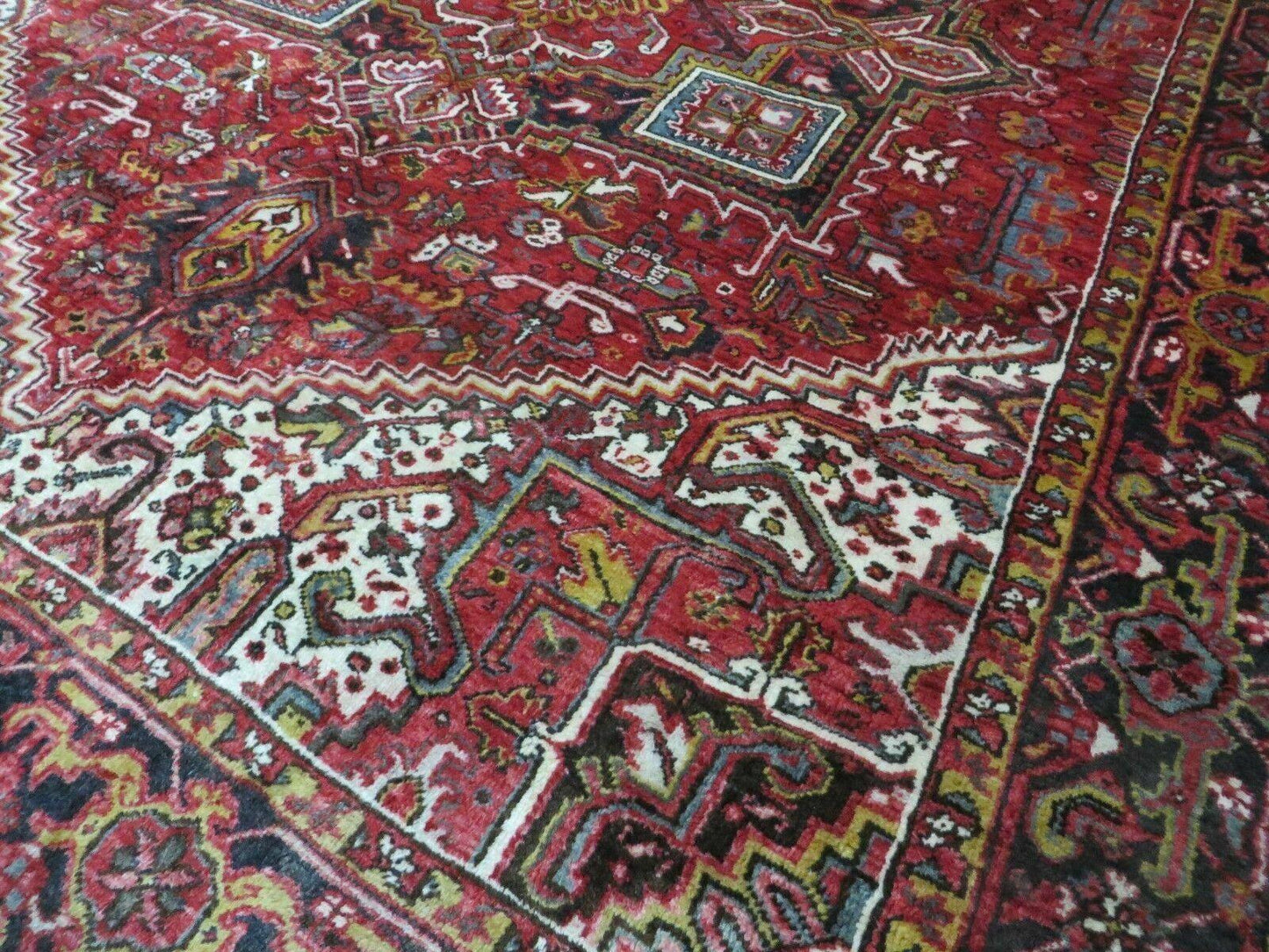 Heriz Rug 9x11, Geometric Persian Carpet Room Sized, Tribal Medallion Rug, Red Ivory Dark Blue Handmade Wool Rug for Living Room Dining Room - Nuvé