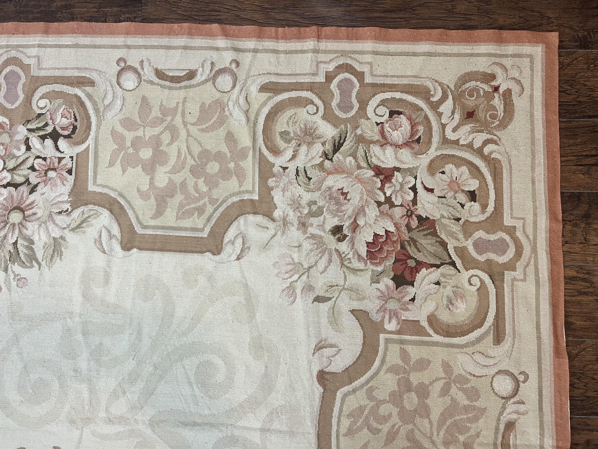 10x14 Aubusson Rug, Wool Handmade Vintage Carpet, French European Design, Elegant - Nuvé