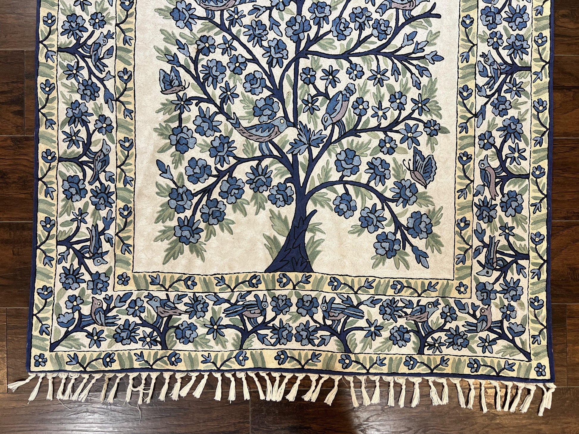 Tree of Life Indian Hand Stitched Rug 4x6, Indian Wall Hanging Rug, Ivory Blue, Silk on Cotton, Vintage - Nuvé