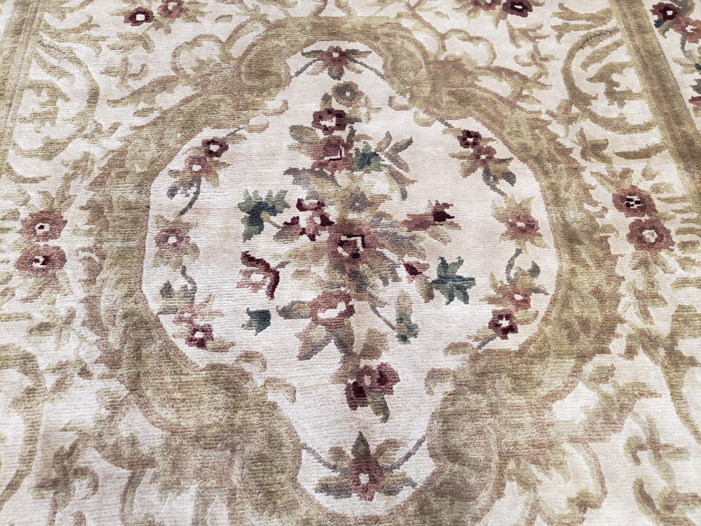 Vintage Nepali Tibetan Aubusson Rug 6x9, Wool Hand-Knotted Cream Beige Carpet, Leaves & Floral Pattern 6 x 9 Soft Area Rug Home Office Rug - Nuvé