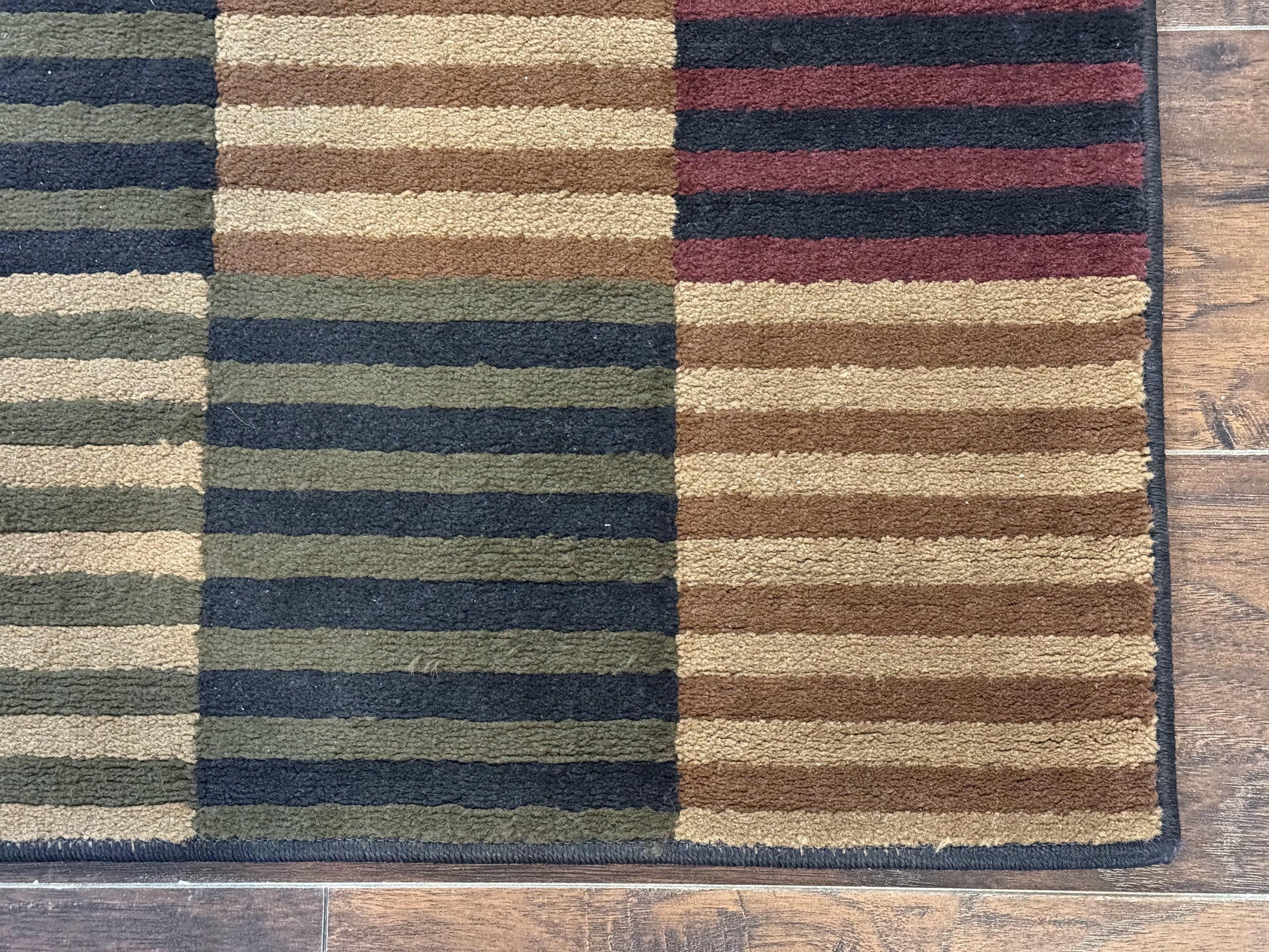 Vintage Power Loomed Rug 3.6 x 5, Brown Beige Black Tan, Box Design - Nuvé