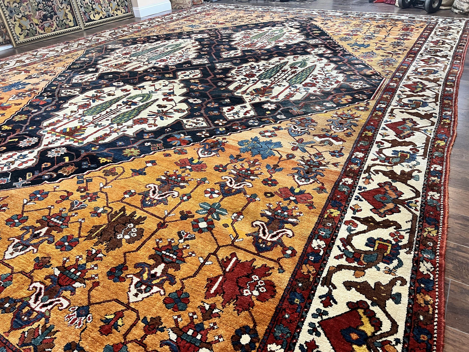 Antique Persian Bakhtiari Rug 14x19 – Rare Palace Size Carpet - Nuvé