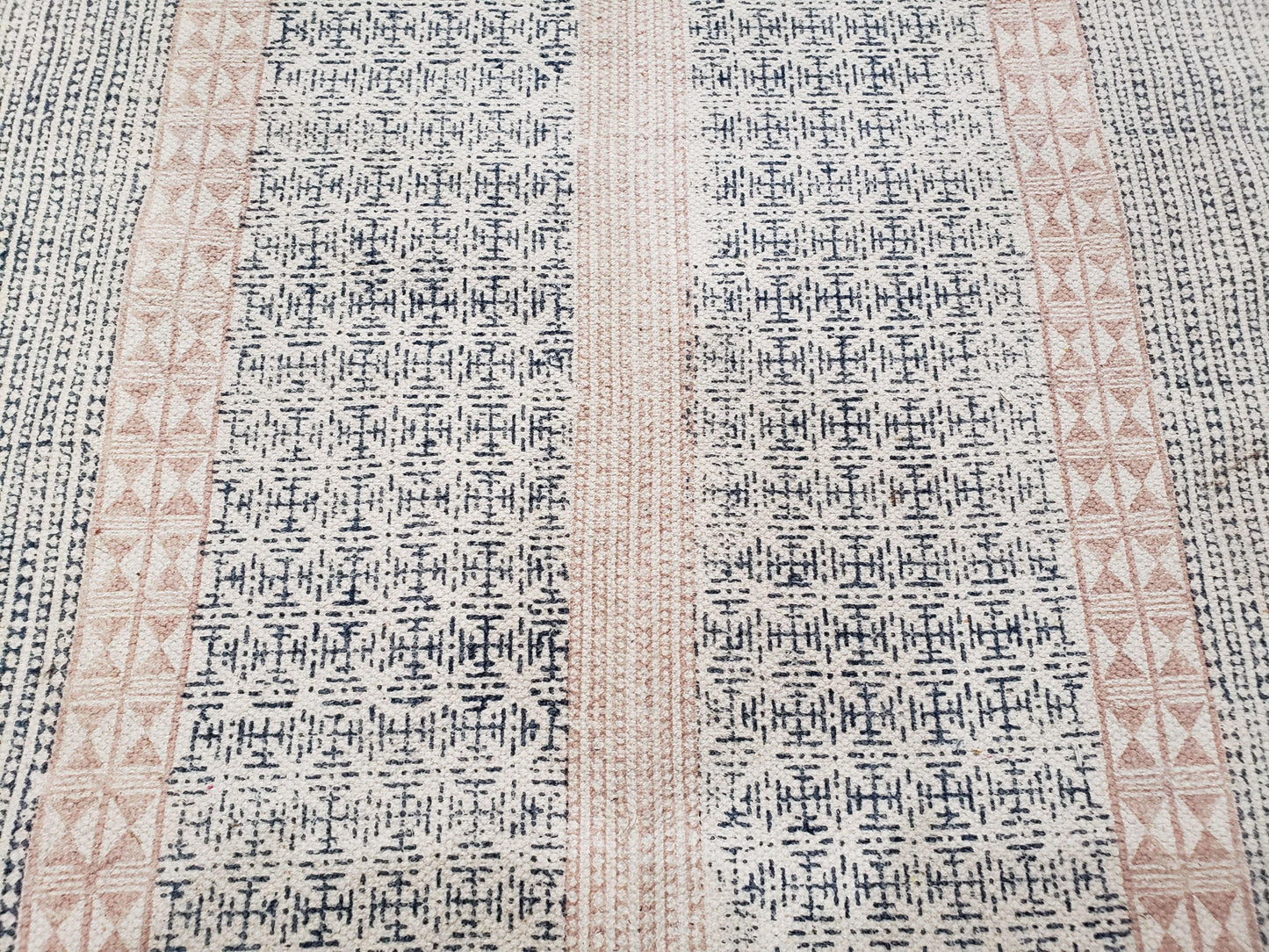 Vintage Moroccan Kilim Area Rug 4x6, Ivory & Blues, Moroccan Wall Hanging, Wool, Handmade, 3'9" x 6' 1", Boho Rug, Flatweave Moroccan Carpet - Nuvé