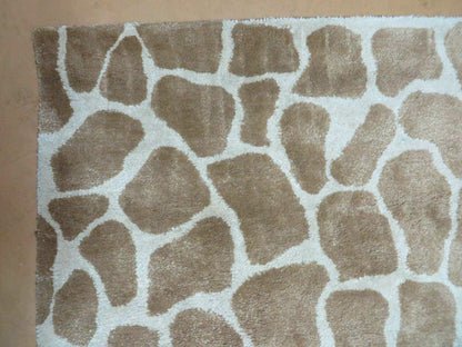 6x9 Safavieh Rug - Nuvé