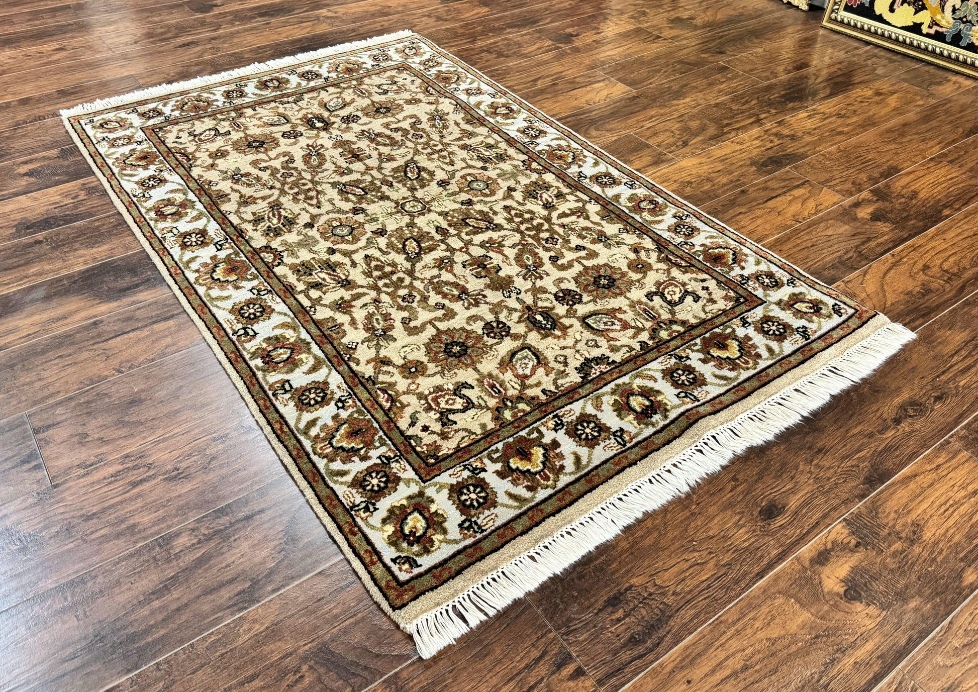 Pak Persian Rug 4x6, Floral Allover Vintage Oriental Carpet, Handmade Wool Rug - Nuvé