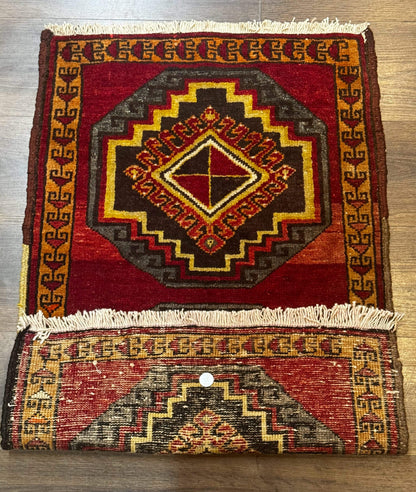Small Antique Turkish Yastik Rug 2x3, Double Medallions, Geometric, Red, Wool - Nuvé