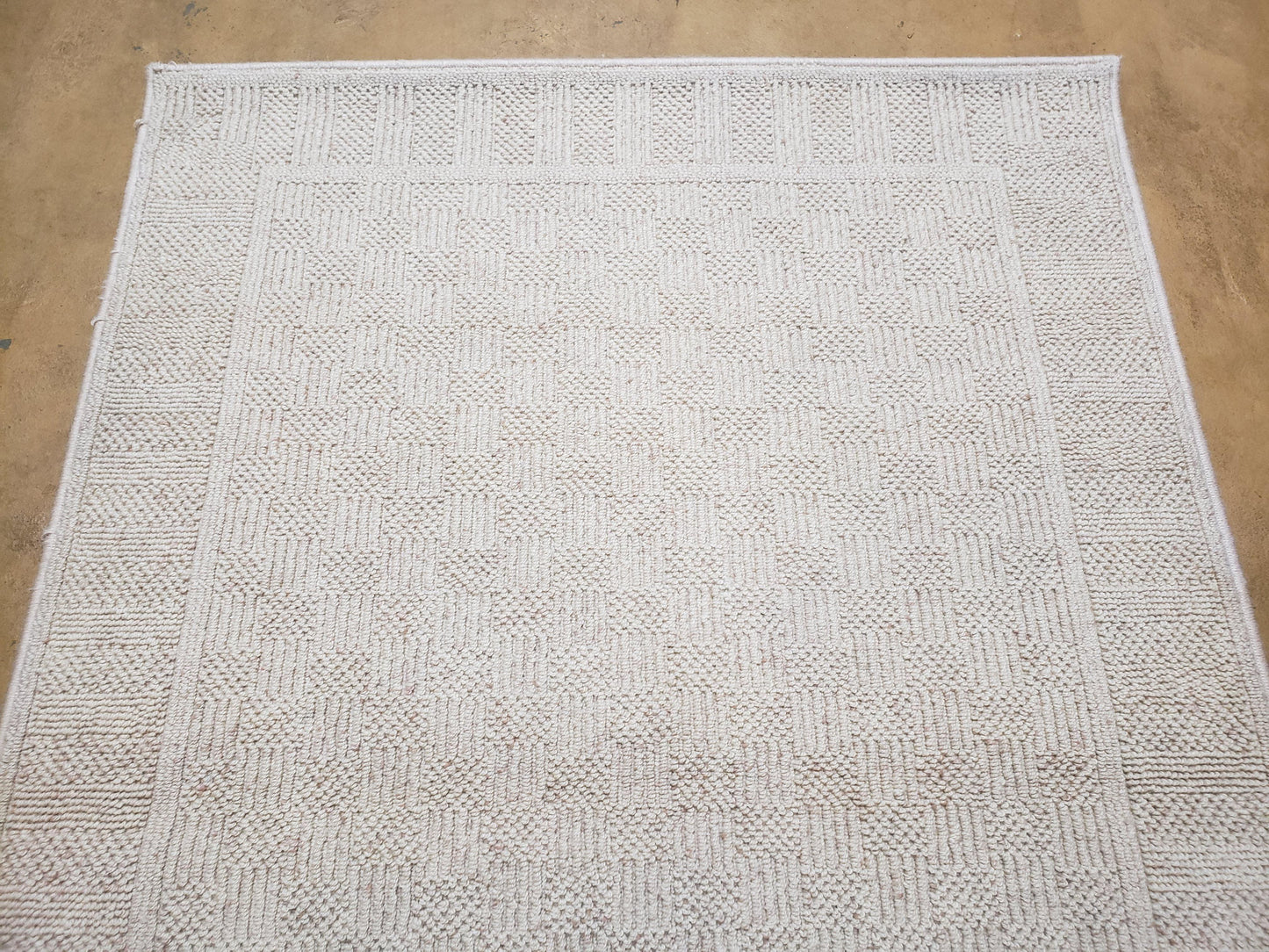 3x5 Karastan Rug Chaumiere Collection, Kara-Loc, Design #291/9866, Creme Color, Textured Squares II Patern, 3'6" x 5' 3" Carpet - Nuvé