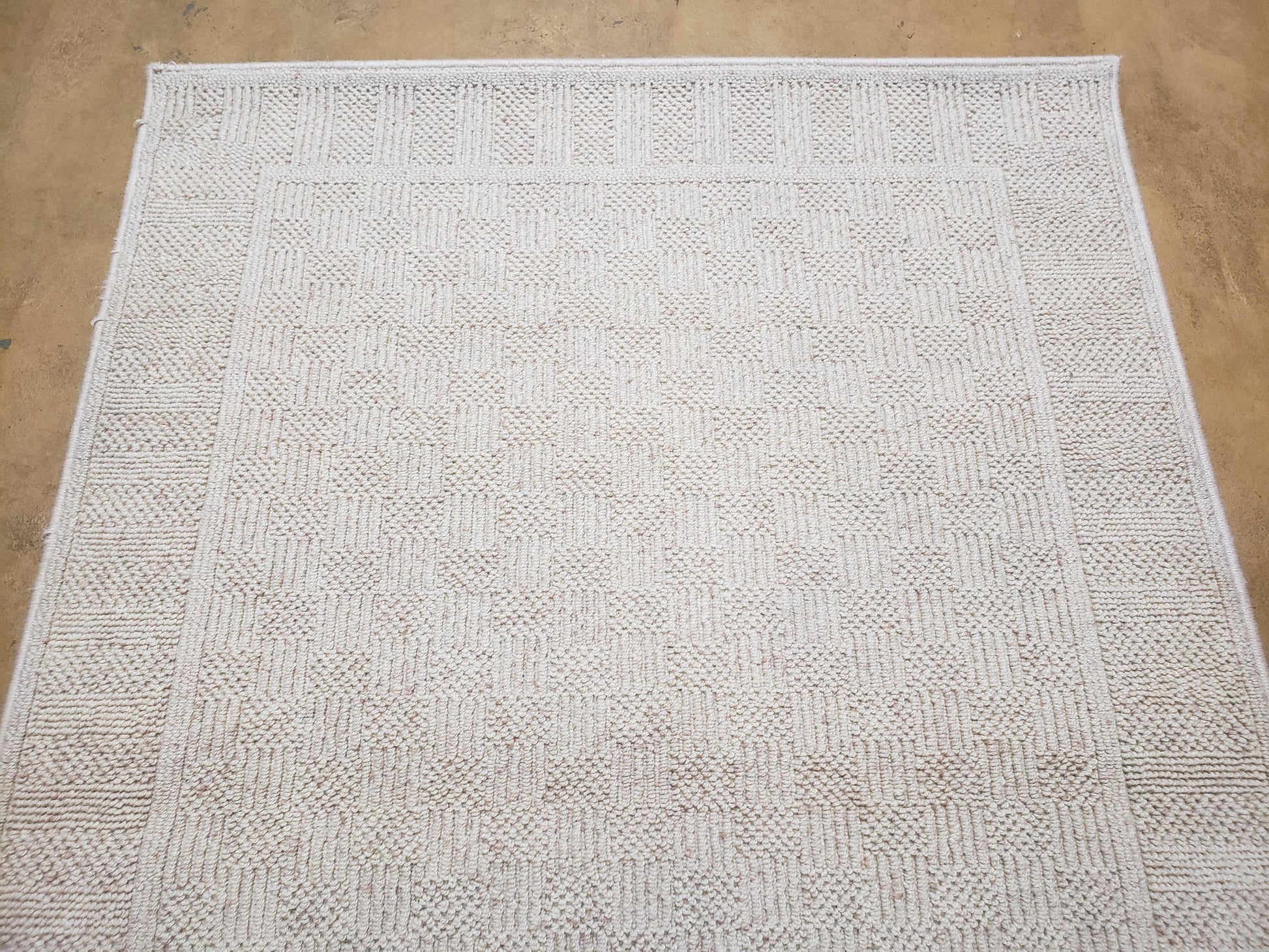 3x5 Karastan Rug Chaumiere Collection, Kara-Loc, Design #291/9866, Creme Color, Textured Squares II Patern, 3'6" x 5' 3" Carpet - Nuvé