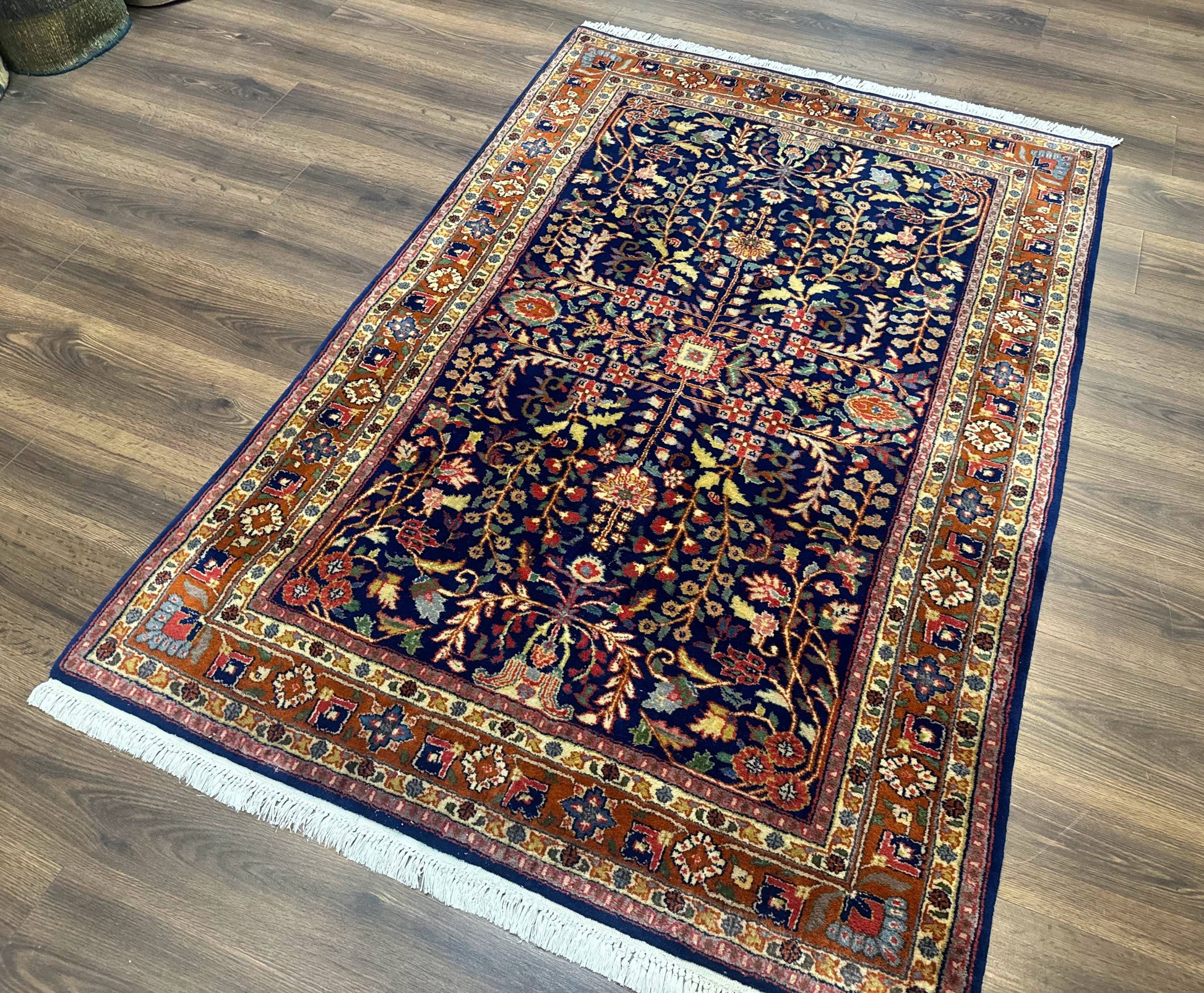 Indo Persian Sarouk Rug 4x6, Blue and Rust Red - Nuvé