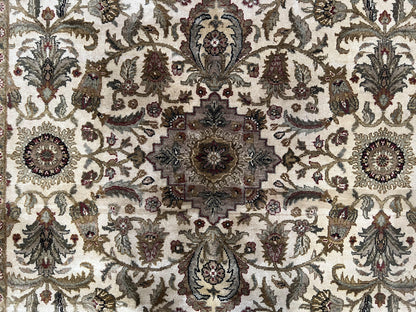 Indo Mahal Rug 6x9, Indian Floral Carpet 6 x 9, Beige and Black, Allover Design, Living Room Rug, Bedroom Rug, Traditional Rug, Vintage Rug - Nuvé