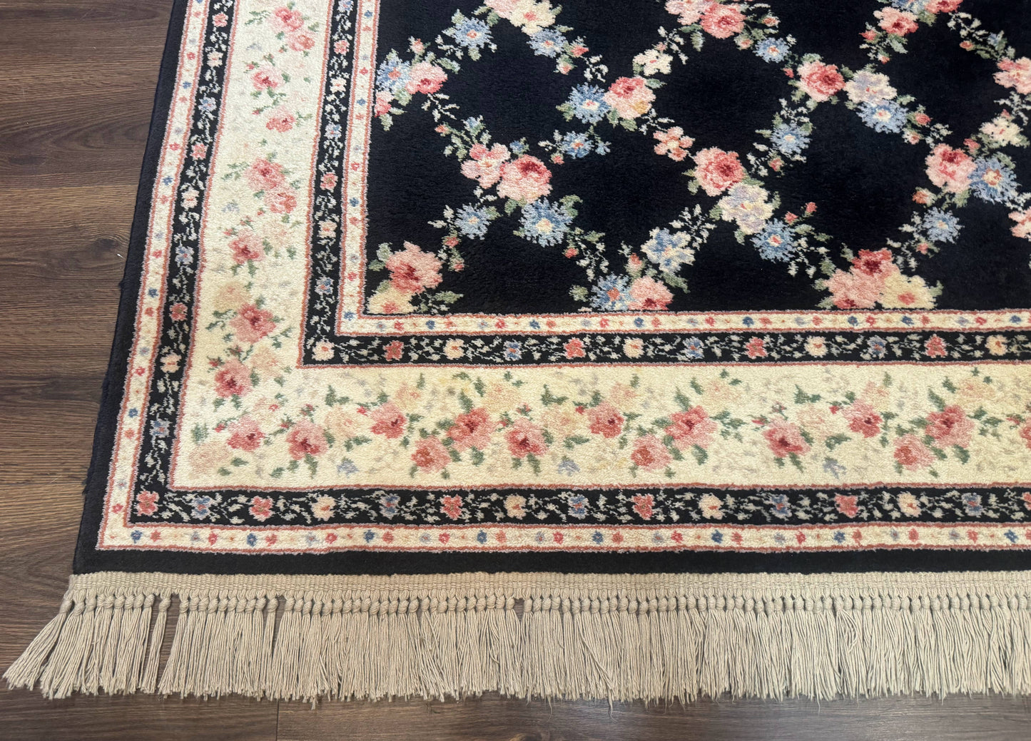8.8 x 12 Karastan Garden of Eden Rug, Ebony Trellis #509/1270, Black, Floral, Wool Pile, Vintage, Discontinued - Nuvé