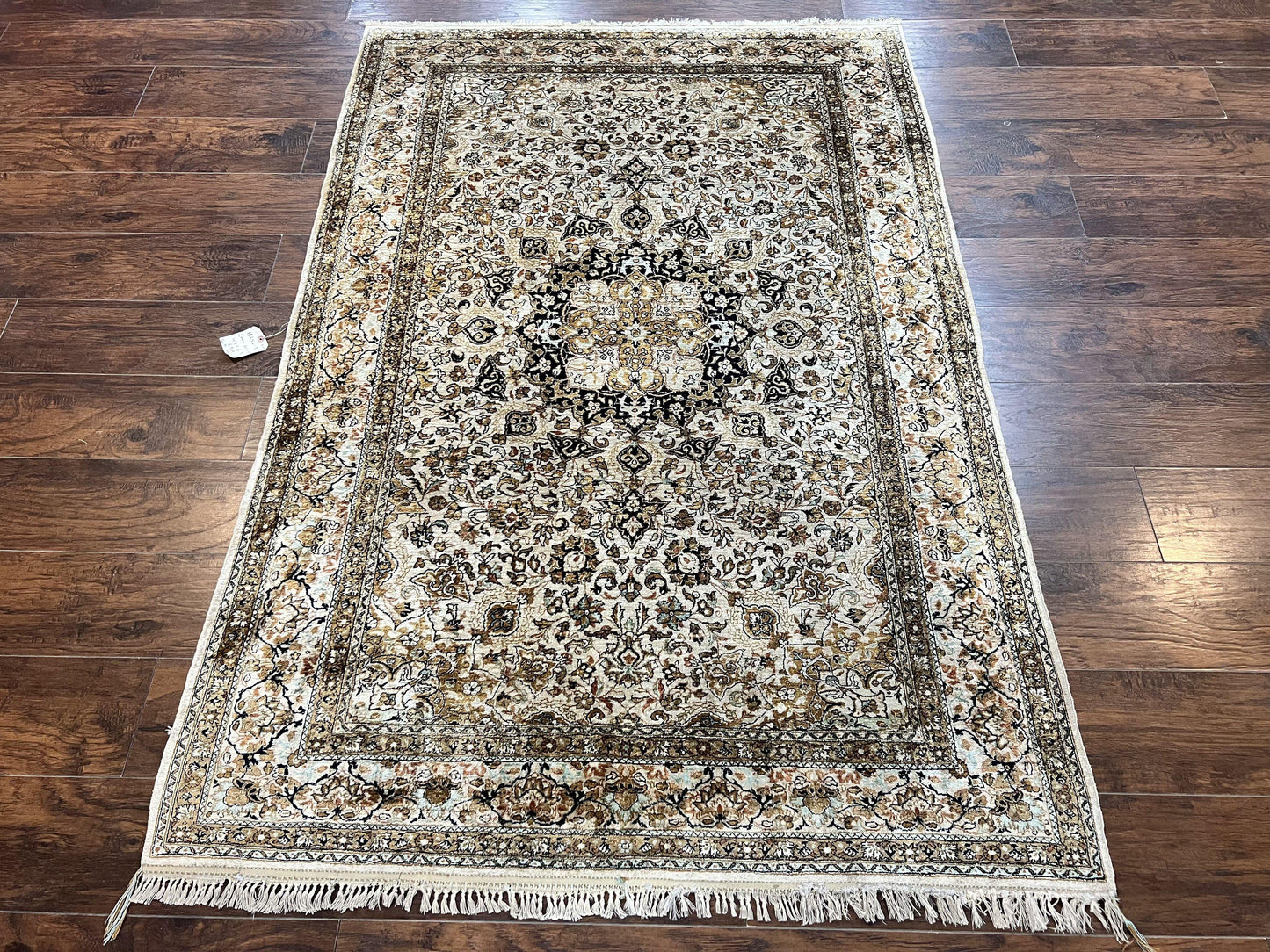 Persian Qum Silk Rug, Floral Medallion, Very Fine 60 Raj 475 KPSI, Handmade Hand Knotted Oriental Carpet, Silk on Silk - Nuvé