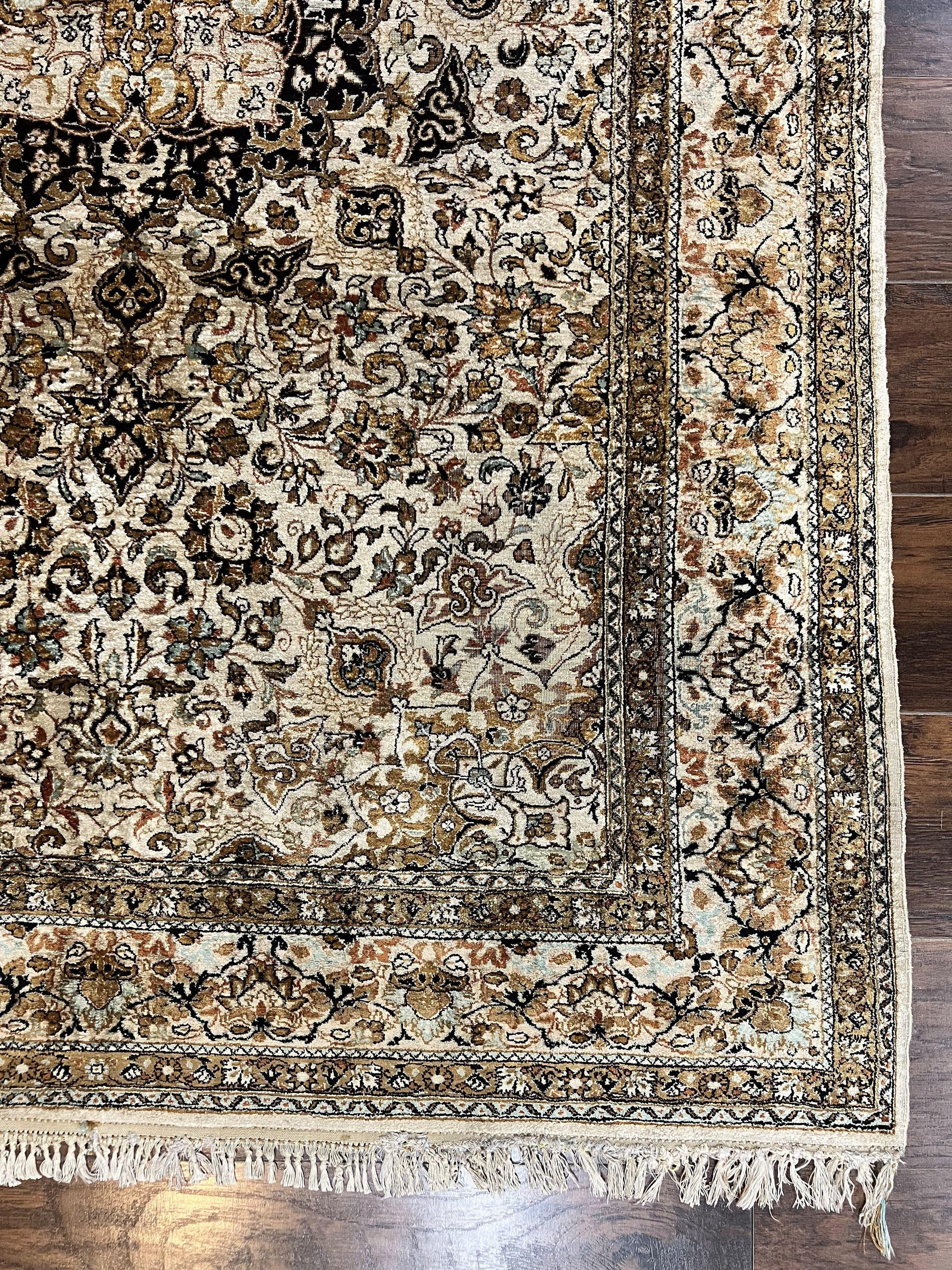 Persian Qum Silk Rug, Floral Medallion, Very Fine 60 Raj 475 KPSI, Handmade Hand Knotted Oriental Carpet, Silk on Silk - Nuvé