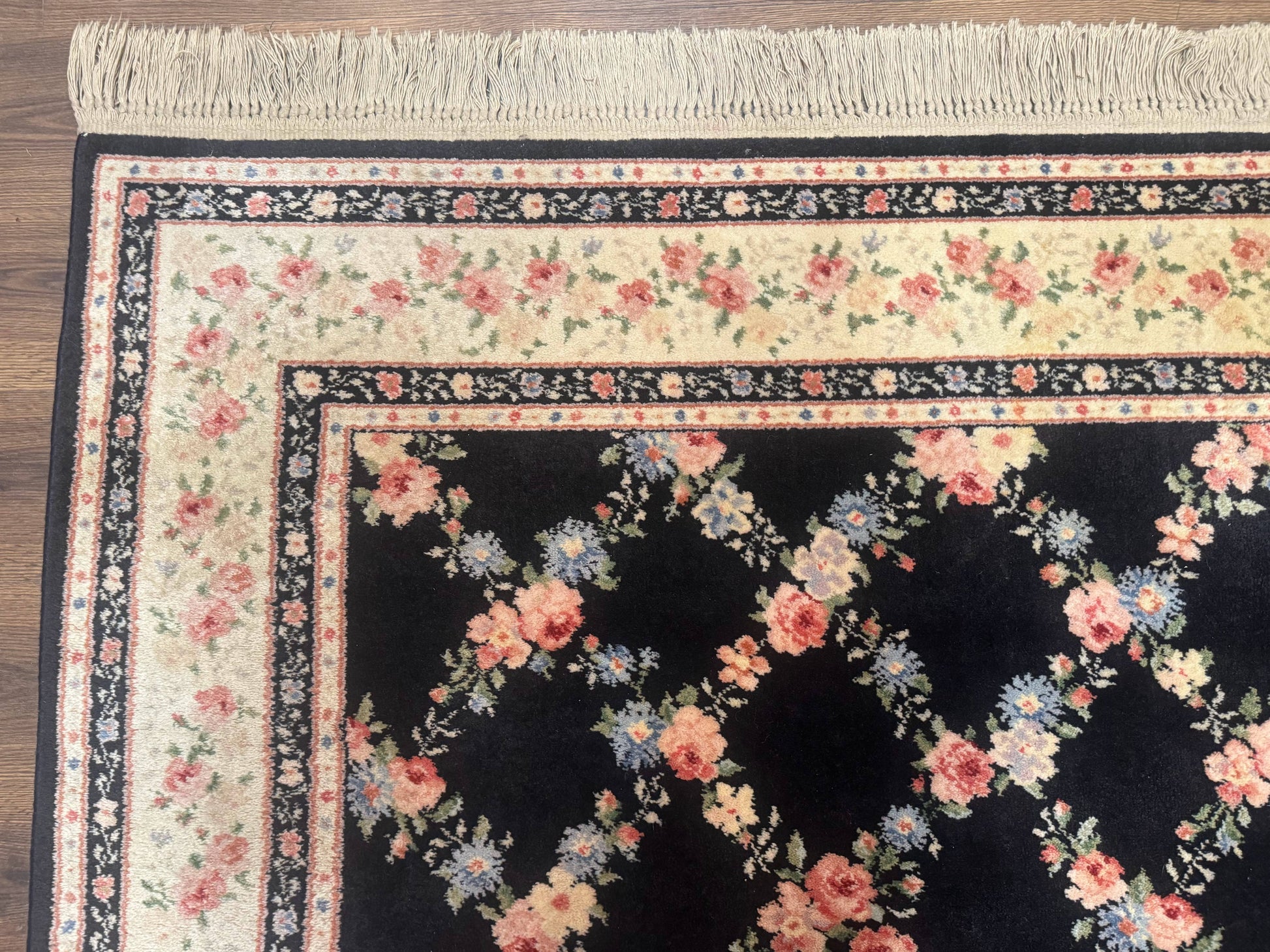 8.8 x 12 Karastan Garden of Eden Rug, Ebony Trellis #509/1270, Black, Floral, Wool Pile, Vintage, Discontinued - Nuvé