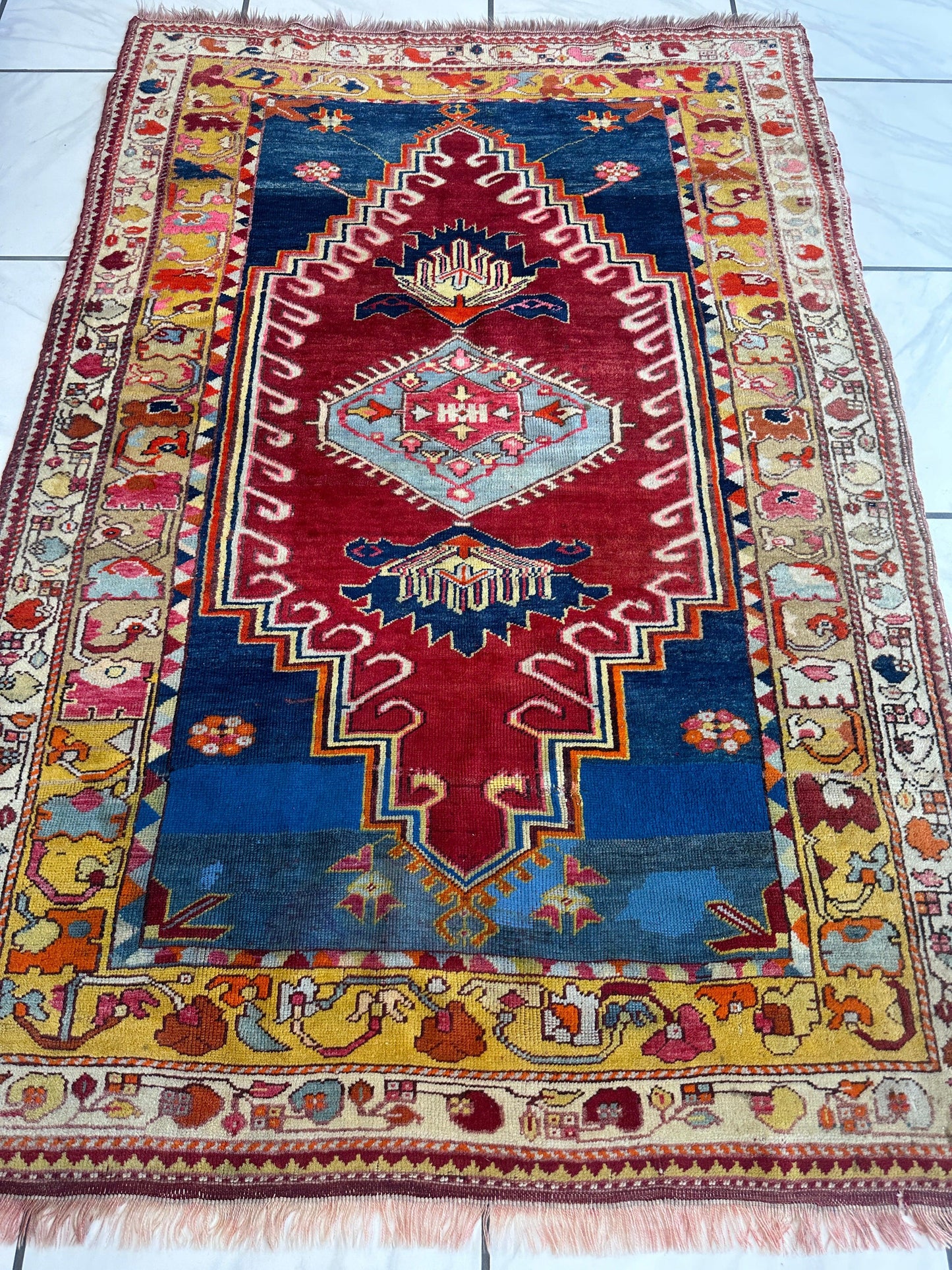 Hand-Knotted Antique Turkish Melas Wool Rug – 4'3" x 5'11" – Vibrant Geometric Motifs - Nuvé