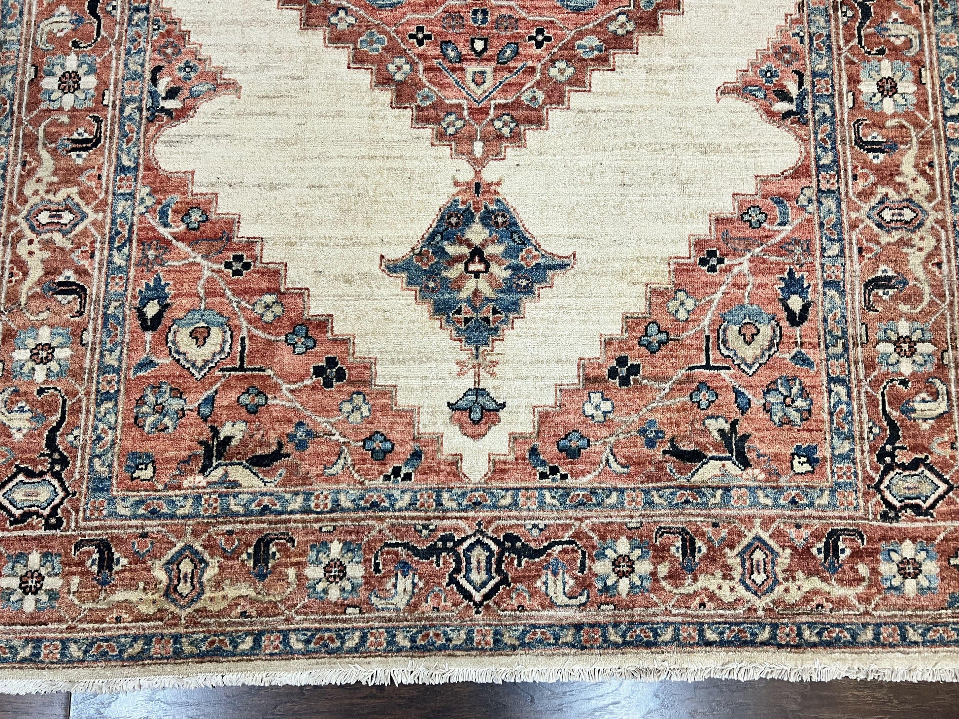 Peshawar Rug 5x7, Wool Hand Knotted Handmade Vintage Carpet, Serapi Design, Pakistani Rug 5 x 7 ft, Medium Sized, Geometric Rug - Nuvé