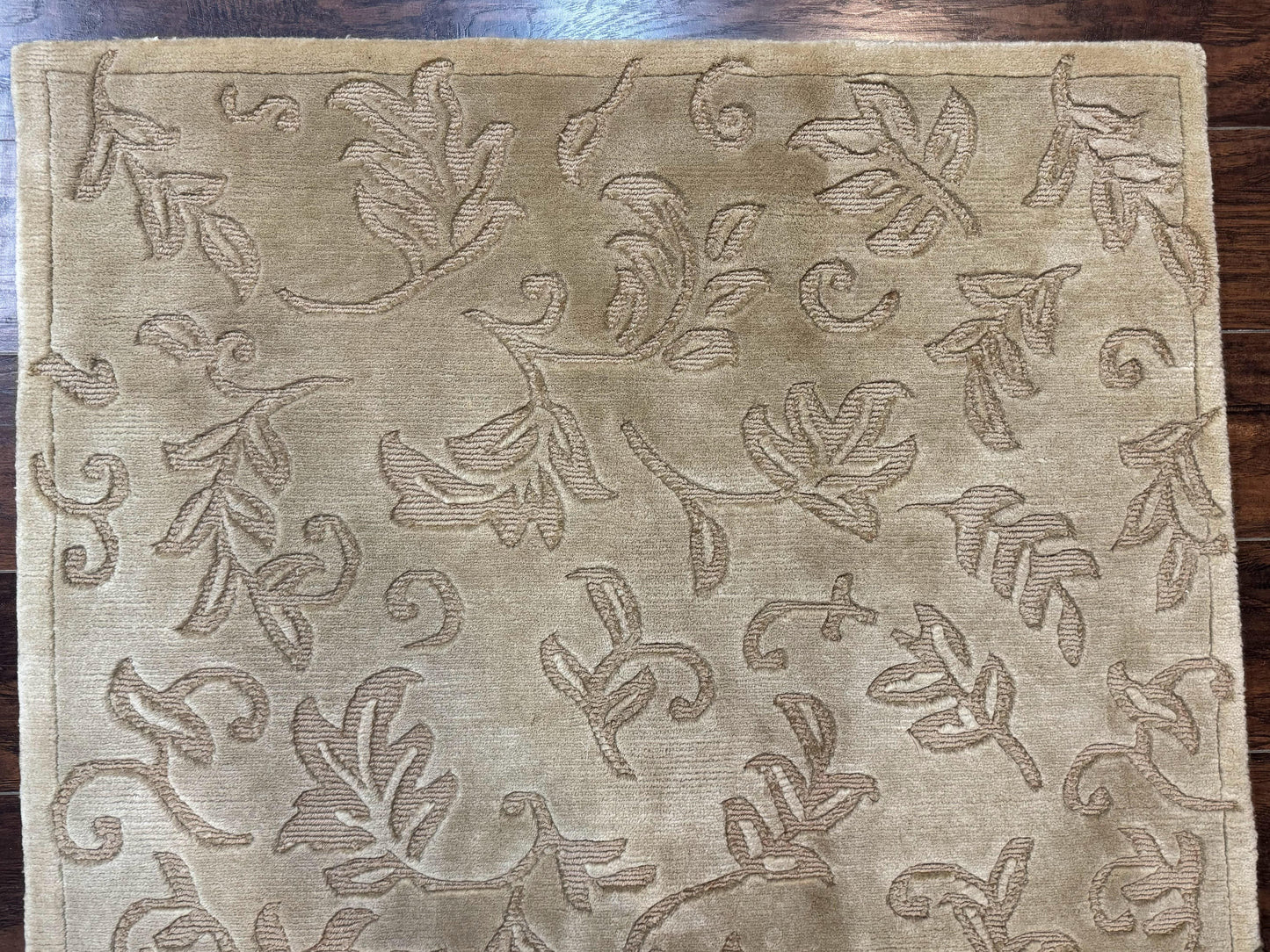 Modern Tibetan Rug 3.7 x 5.5, Carved Floral Design, Wool and Silk Highlights - Nuvé