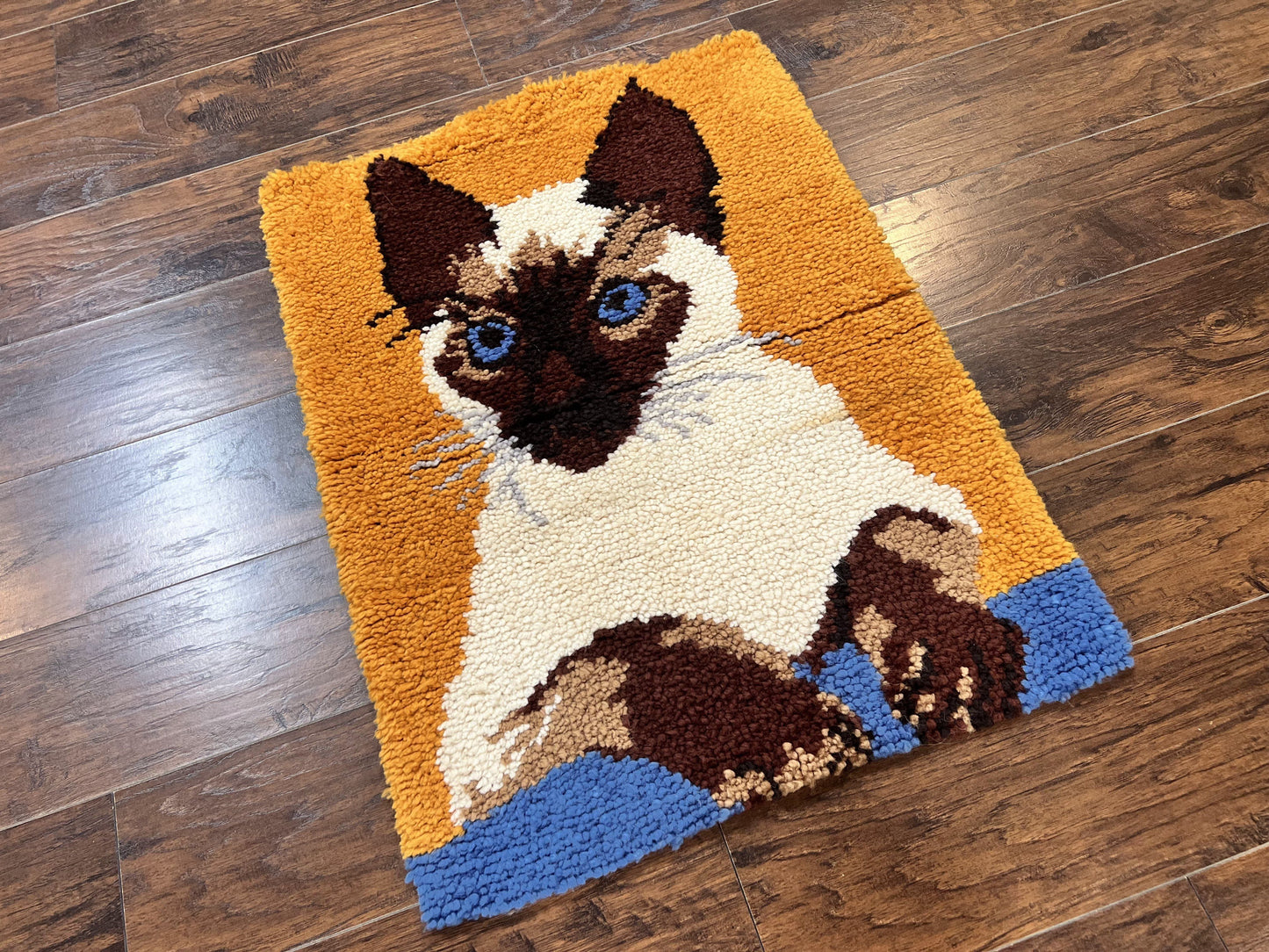 Small Shag Rug with Siamese Cat Pictorial, 2x3 ft Rug, Wool, Vintage, Danish Rya Shag Rug, Orange - Nuvé