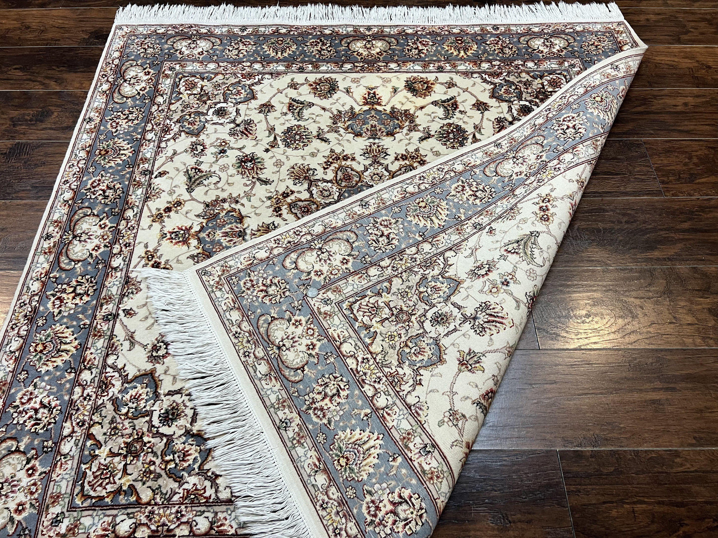 Sino Persian Square Rug 5x5, Very Fine Oriental Carpet, Wool & Silk Highlights, Ivory, Hand Knotted Handmade Vintage Traditional Rug - Nuvé