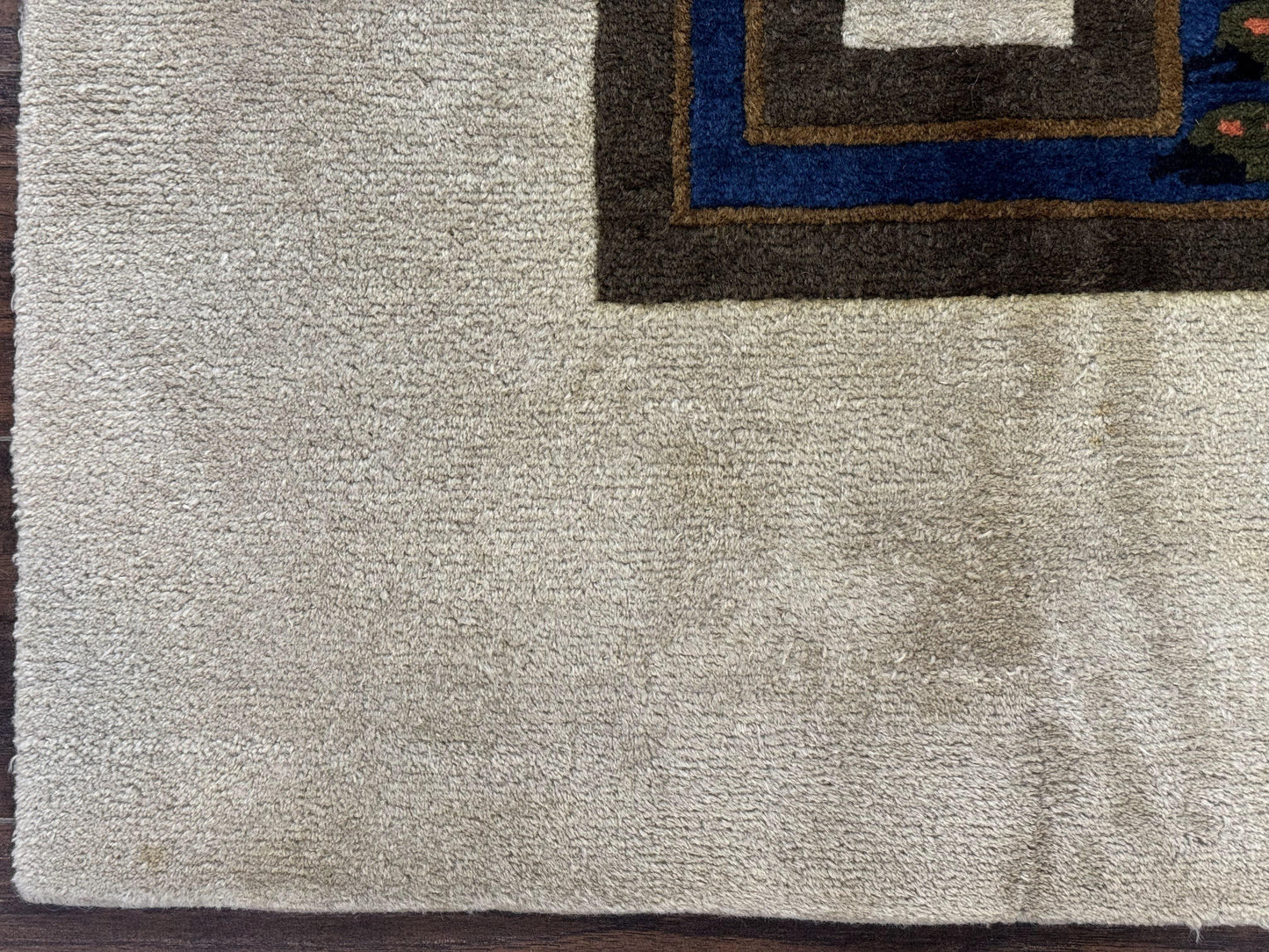 South American Rug 6x7, Unique Native American Design, Ivory, Ecuador Rug, Handmade Wool - Nuvé