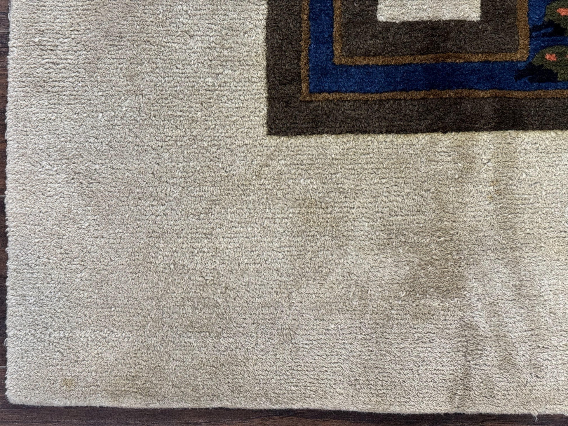 South American Rug 6x7, Unique Native American Design, Ivory, Ecuador Rug, Handmade Wool - Nuvé